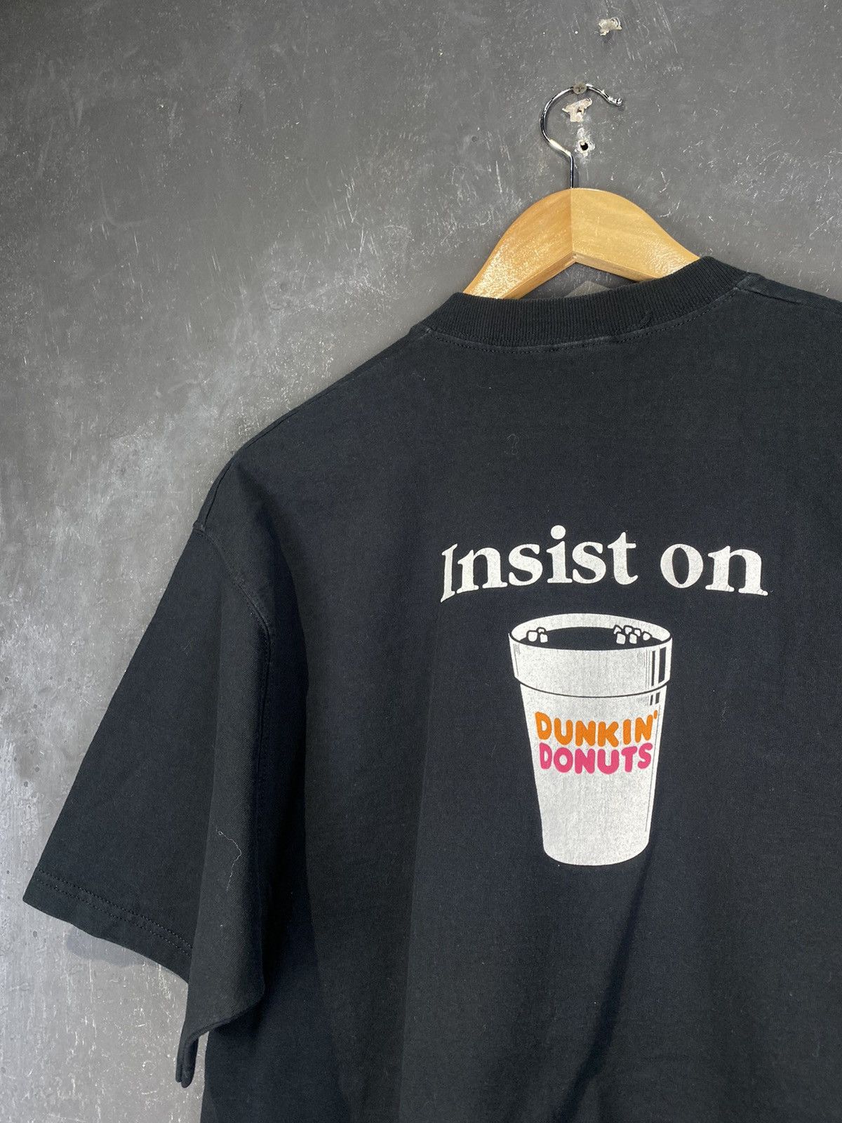 Vintage y2k Dunkin Donuts Wording Tee Size US L / EU 52-54 / 3 - 4 Thumbnail