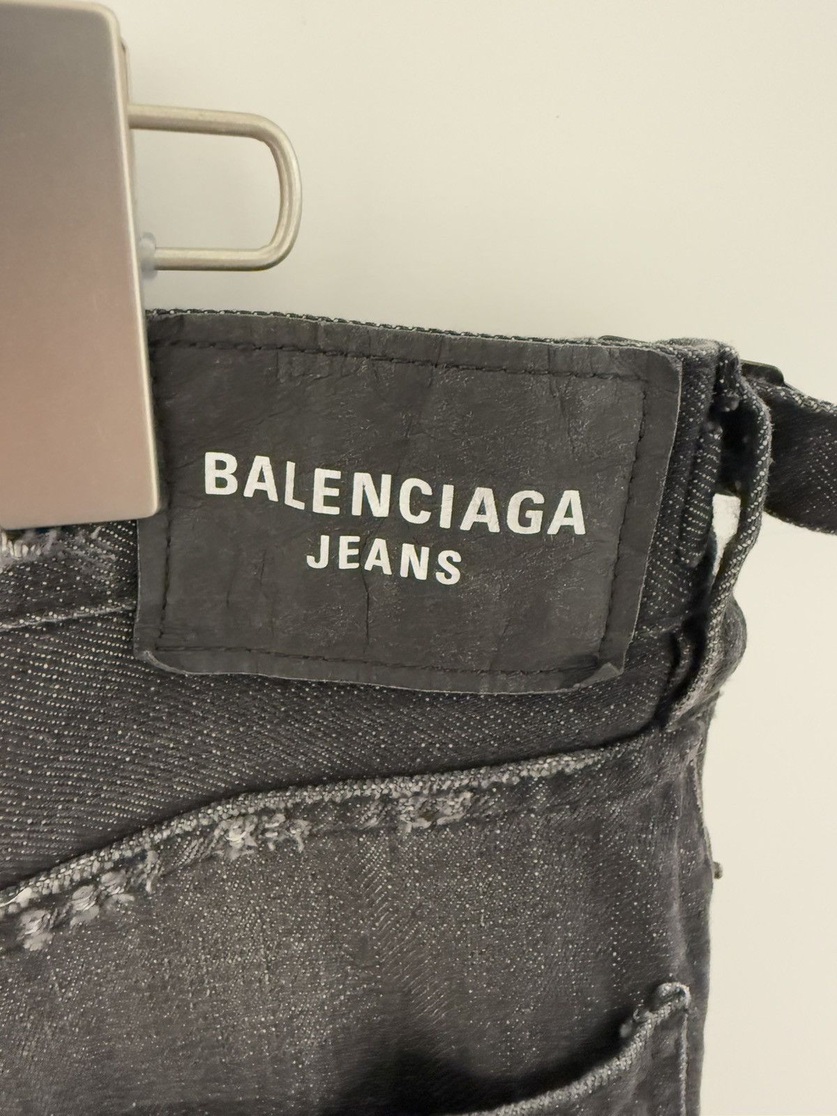 Balenciaga Balenciaga destroyed baggy jeans Size US 32 / EU 48 - 4 Thumbnail
