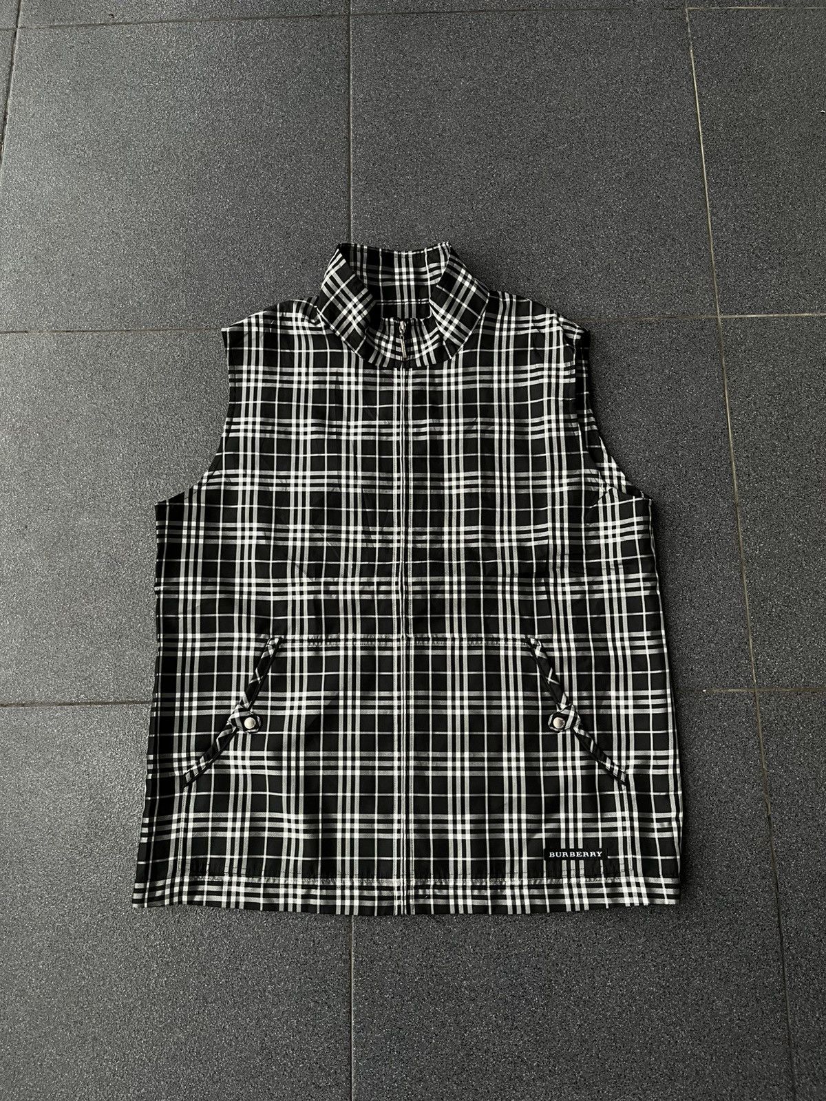 Burberry 🛒Vintage Burberry Nova Check golf Vest🛒 Size US L / EU 52-54 / 3 - 1 Thumbnail