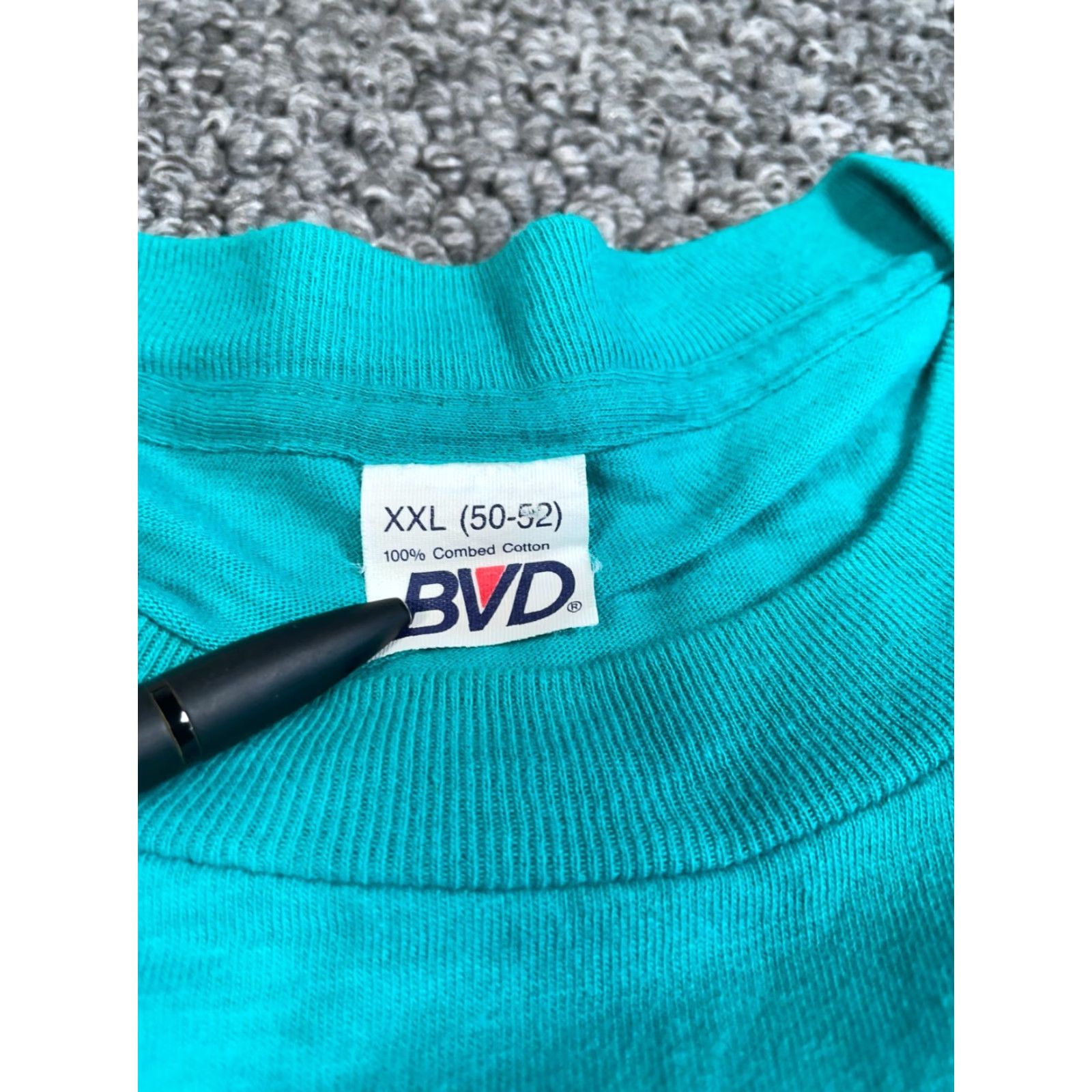 Vintage VTG B.V.D Solid Pocket T-Shirt Adult 2XL Turquoise USA Made Cotton Short Sleeve Crew Neck Mens 90s Retro Lightweight Single Stitch Size US XXL / EU 58 / 5 - 3 Thumbnail