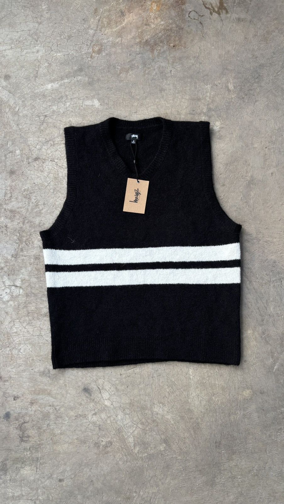 Stussy Stussy Brushed Mohair Vest in Black with a White Stripe Size US M / EU 48-50 / 2 - 1 Thumbnail