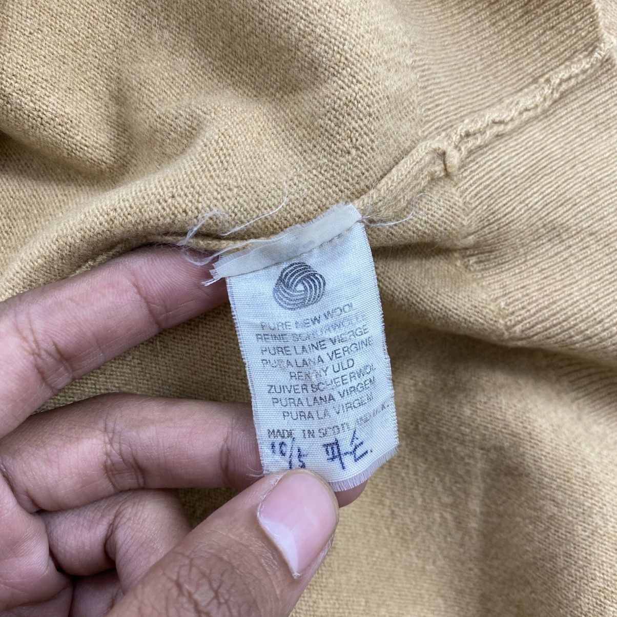Burberry 90s Vintage Burberrys London Lambwool Knit Sweatshirt Luxury Size US L / EU 52-54 / 3 - 8 Thumbnail