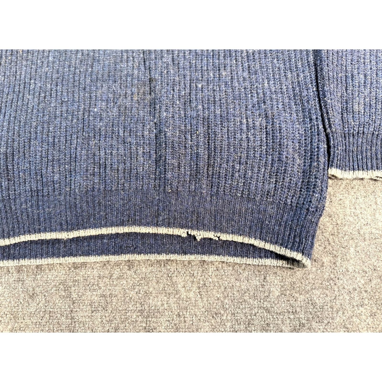 Vintage VINTAGE Woolrich Sweater Mens Large Blue Wool Henley Pullover Rib Knit Buttons Size US L / EU 52-54 / 3 - 6 Thumbnail