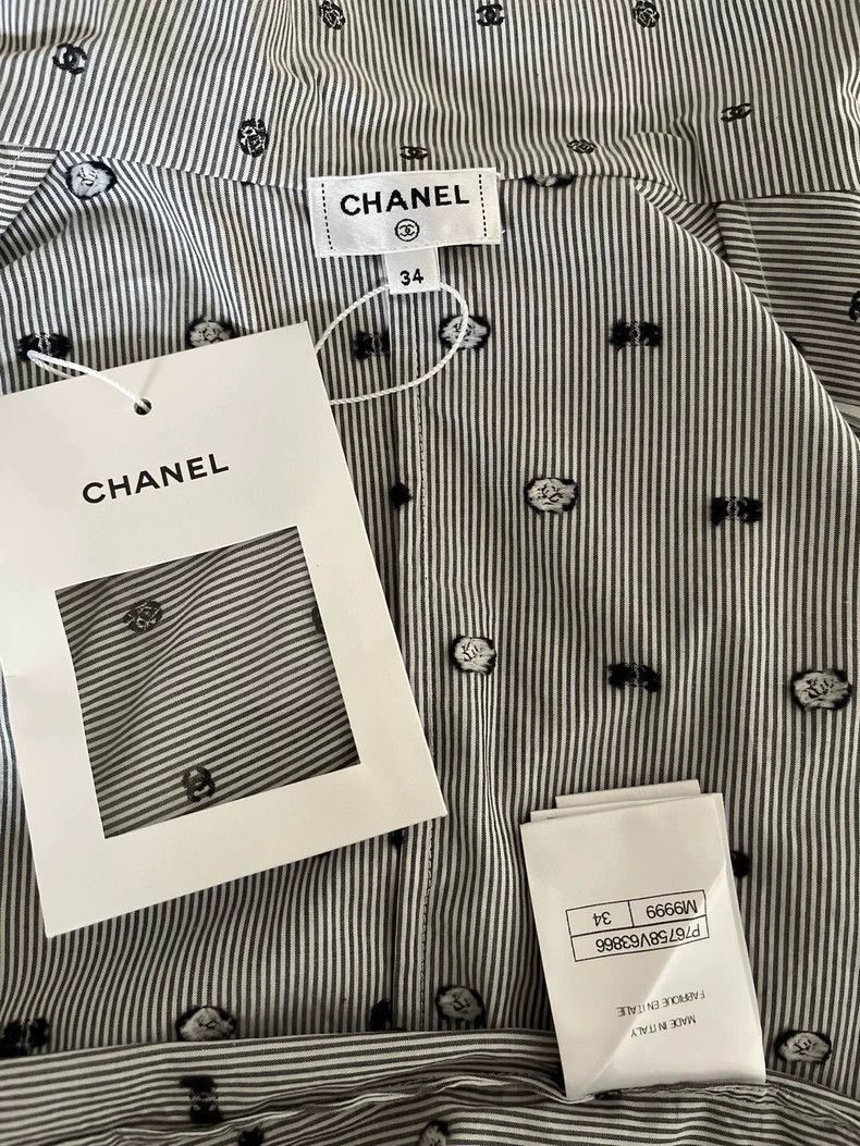 Chanel Chanel 24p gray logo diamond buckle shirt Size XXS / US 00 / IT 34 - 3 Thumbnail
