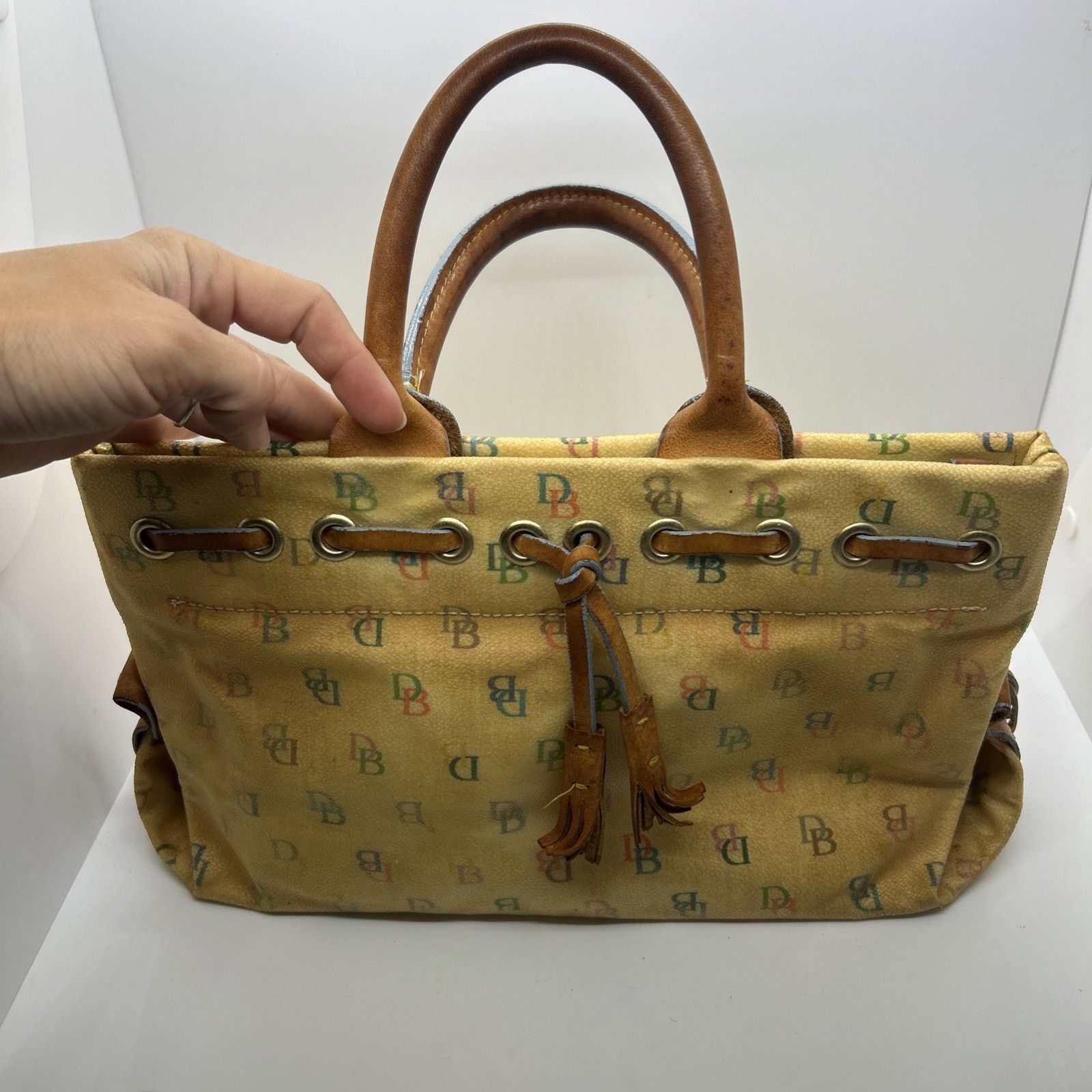 Dooney & Bourke Dooney & Bourke Pale Yellow& Tan Vinyl Handbag Purse Leather Size ONE SIZE - 2 Thumbnail