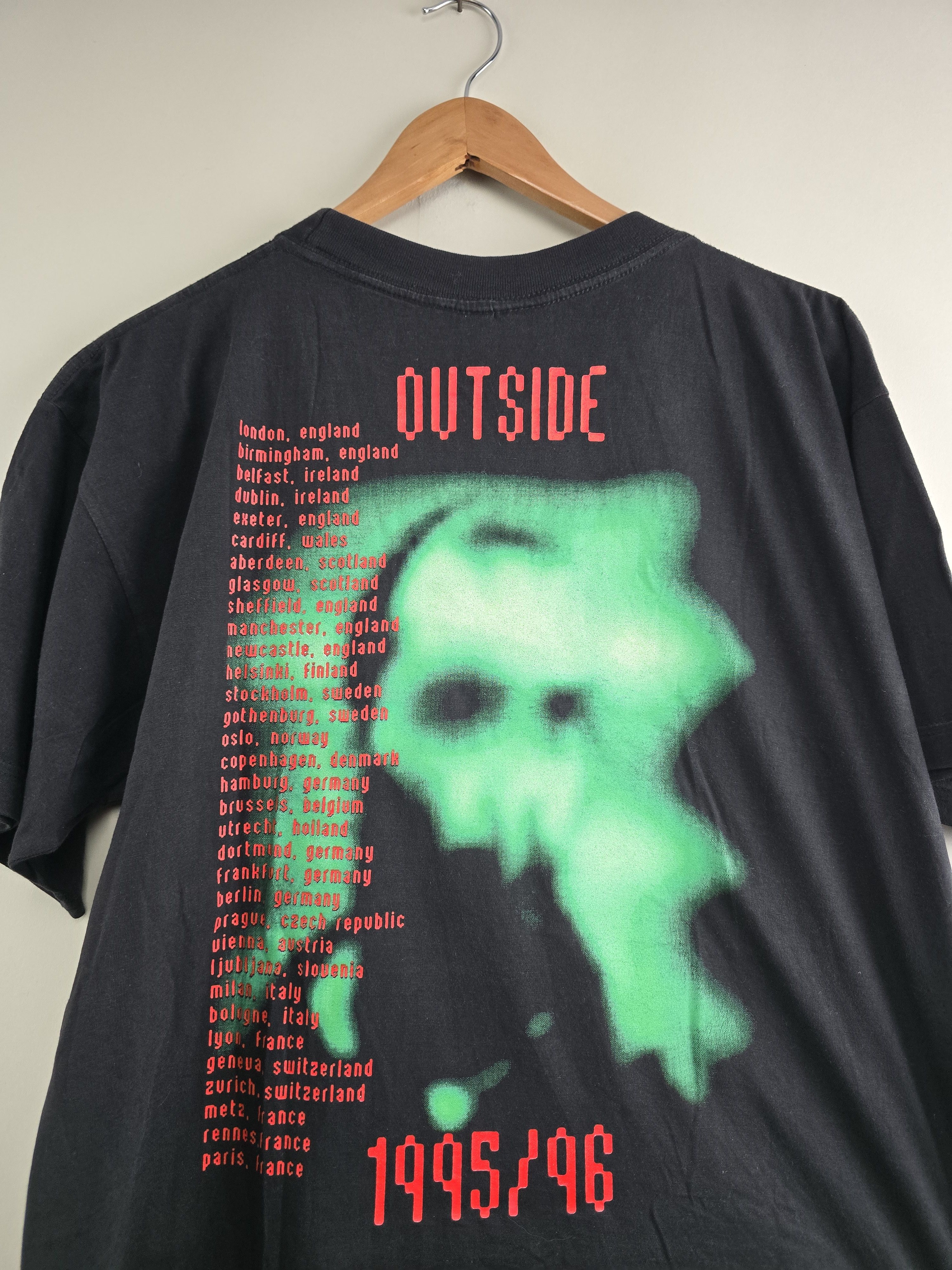 Band Tees × Vintage 1995 David Bowie The Hearts Filthy Lesson Tour L 22" 29" Size US L / EU 52-54 / 3 - 6 Thumbnail