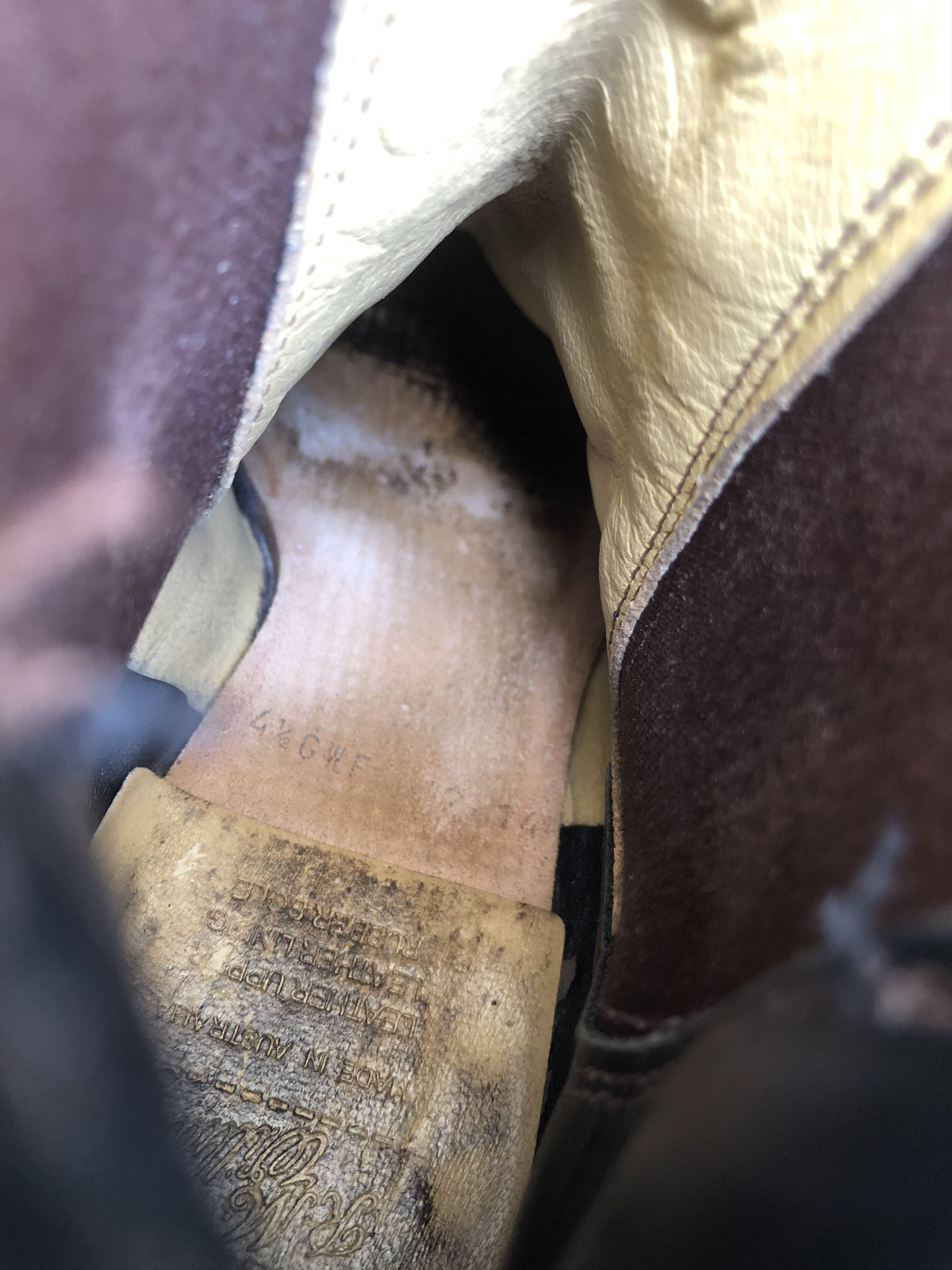 R.M. Williams R.M William’s Black Leather Women’s Chelsea Boot Size 4.5 G Size US 7 / IT 37 - 9 Thumbnail