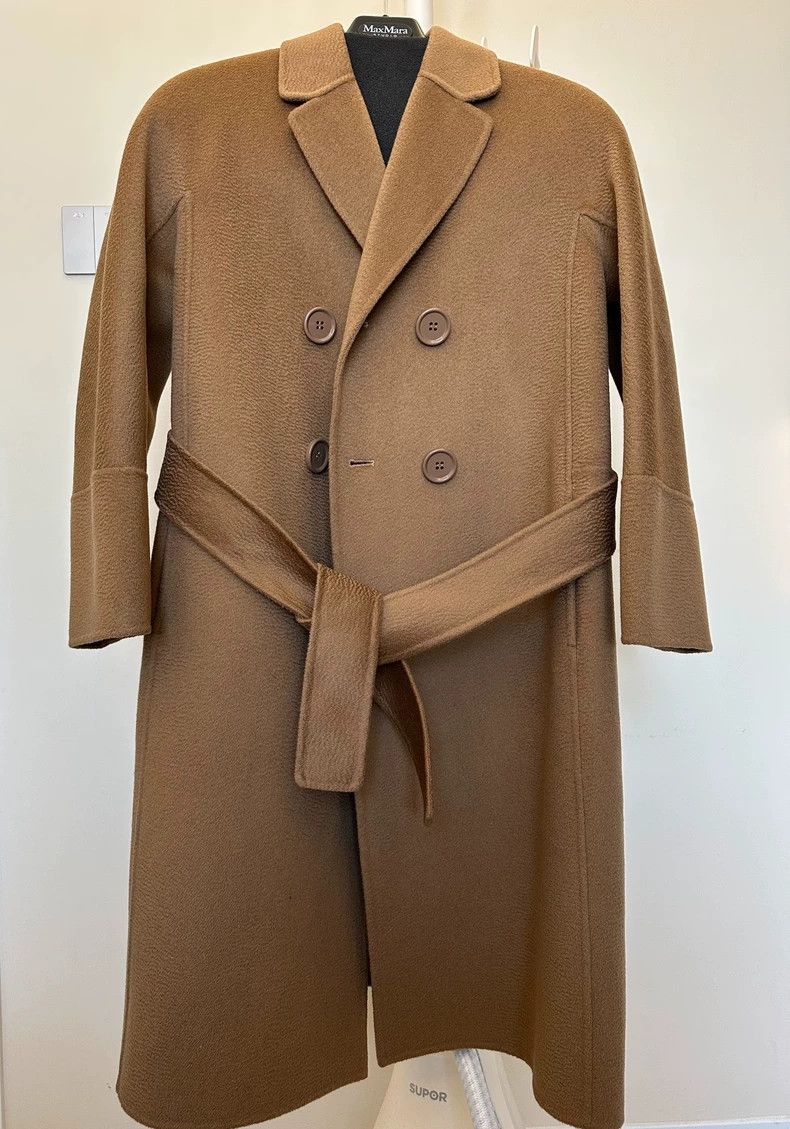Max Mara Max Mara Coat Size M / US 6-8 / IT 42-44 - 1 Thumbnail