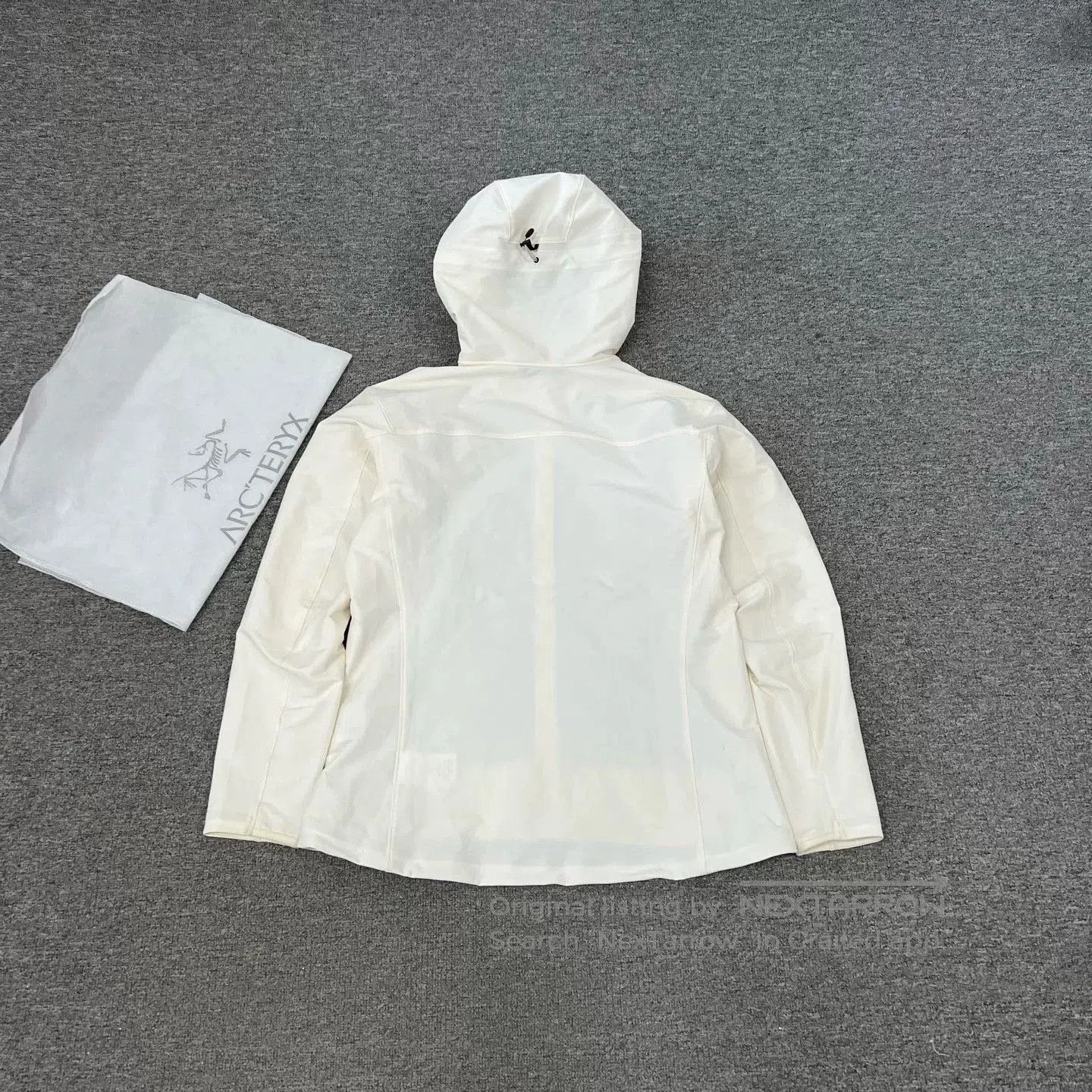Arc'teryx Arc'teryx Beige Jacket Size L. Size US L / EU 52-54 / 3 - 8 Thumbnail