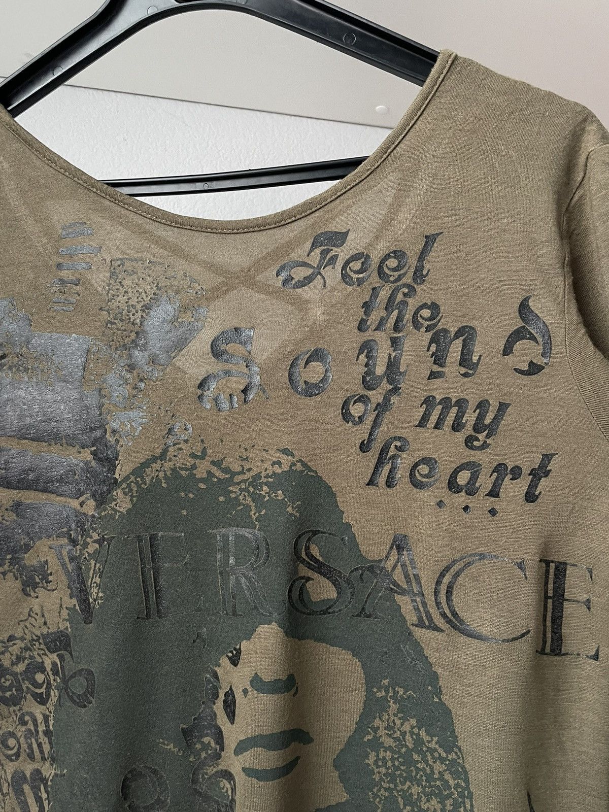 Versace × Vintage Versace 1996 “Feel The Sound Of My Heart” Tank Top Archive Size M / US 6-8 / IT 42-44 - 4 Thumbnail