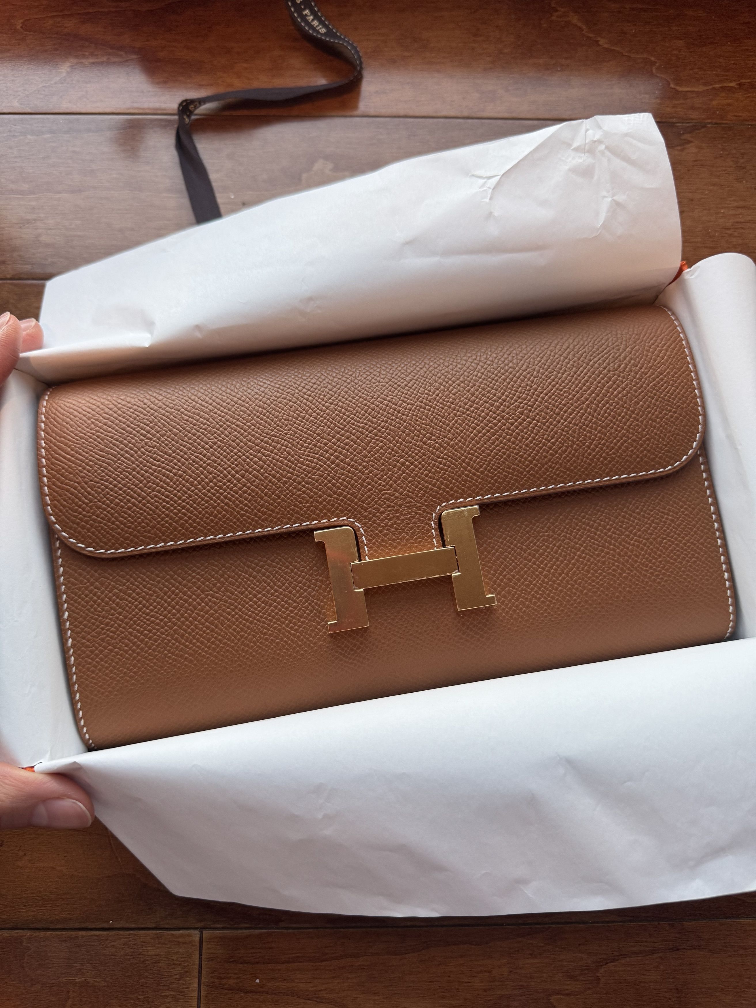 Hermes *NEW* CONSTANCE TO GO CROSSBODY BAG GOLD EPSOM Size ONE SIZE - 1 Thumbnail