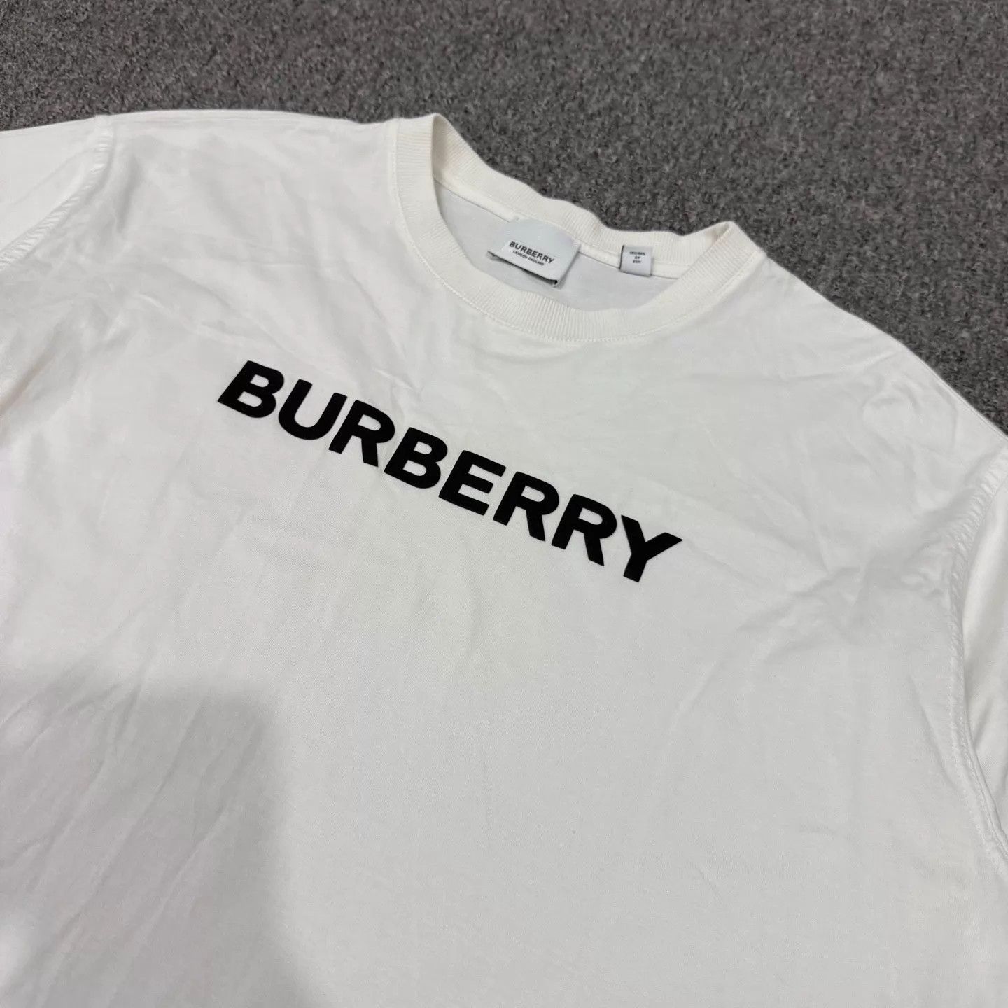 Burberry Burberry White Chest Logo SS Tee XS 99 New Size US XS / EU 42 / 0 - 3 Thumbnail