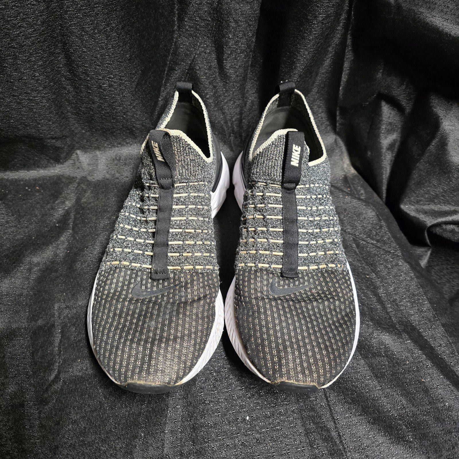 Nike Nike React Phantom Run FK 2 Flyknit Shoes Oreo Sz 11 Size US 11 / EU 44 - 2 Thumbnail