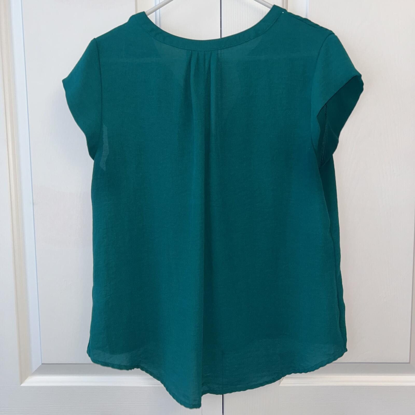 Calvin Klein 3 LOT women’s XS/PL/6 Blouse Tops Business Casual Size M / US 6-8 / IT 42-44 - 6 Thumbnail