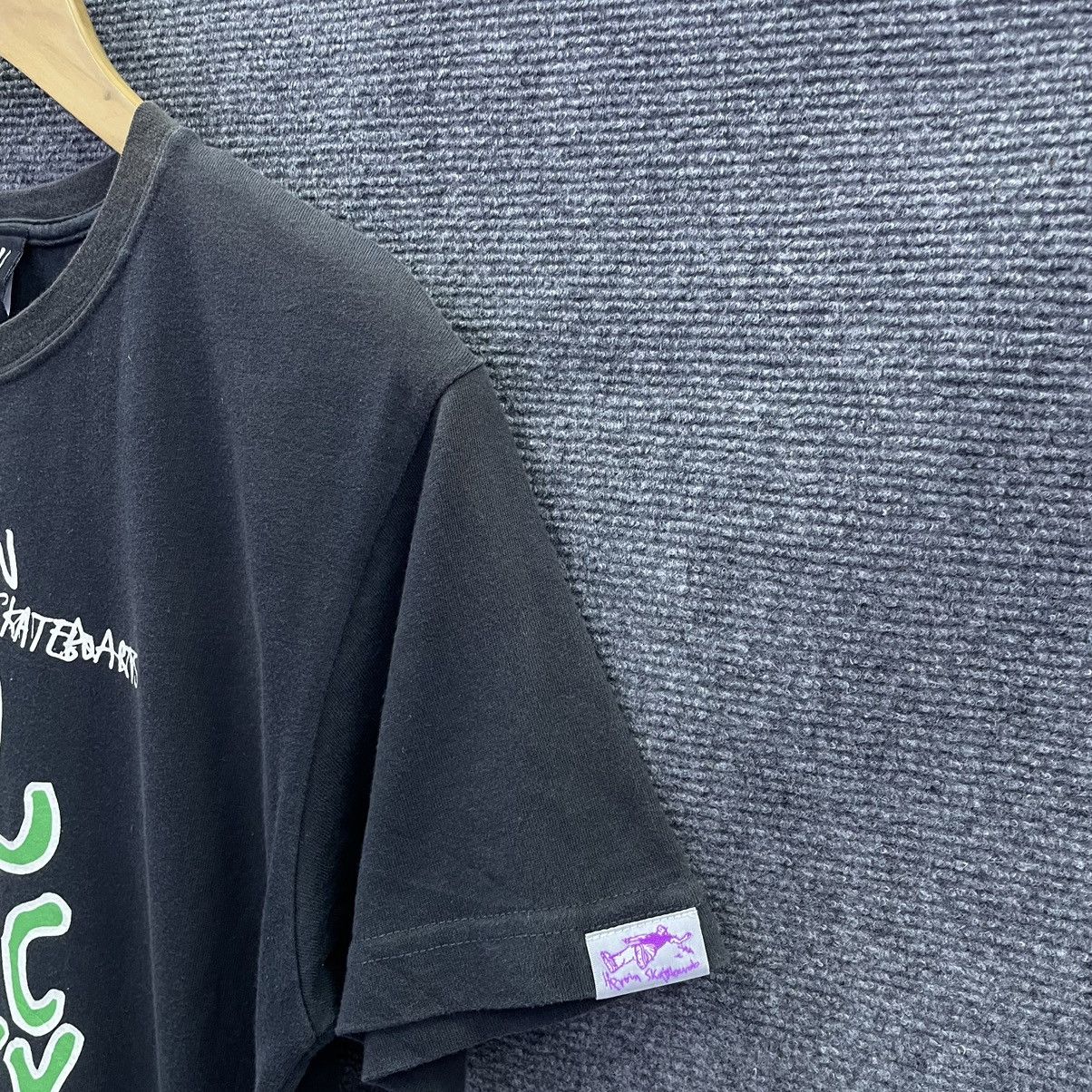 Vintage Vintage 2000s Heroin Skateboards UK Magic Sticky Hand Tee Size US L / EU 52-54 / 3 - 3 Thumbnail