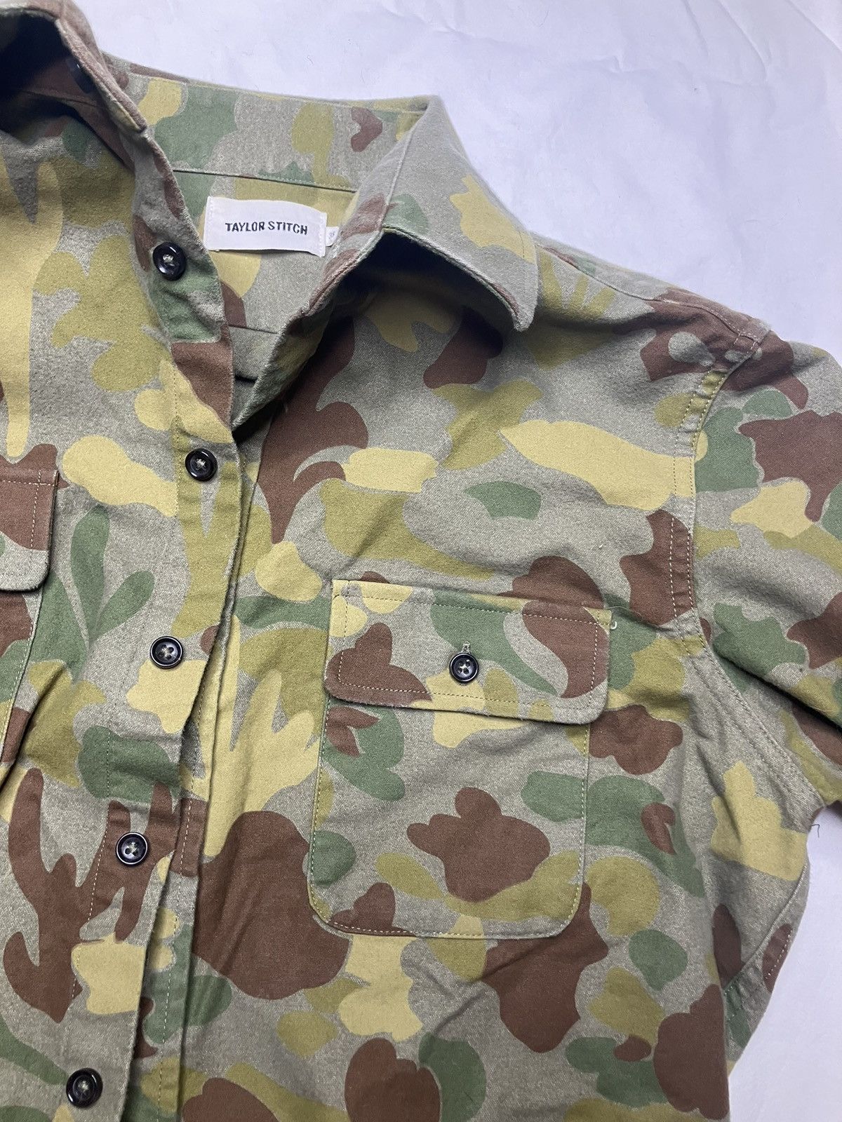 Taylor Stitch Camo Taylor Stitch CPO button-up, organic Size US S / EU 44-46 / 1 - 2 Thumbnail
