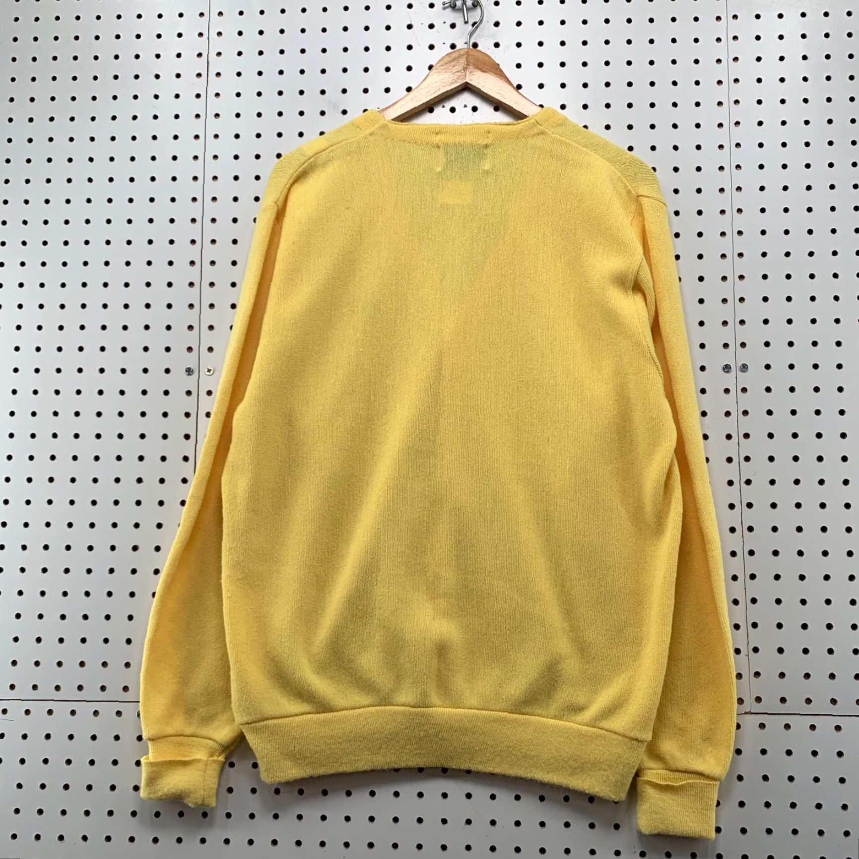 Vintage VTG Steeplechase Knit Cardigan Sweater Men’s Large Yellow USA 90s Vintage Button V-Neck Size US L / EU 52-54 / 3 - 2 Thumbnail