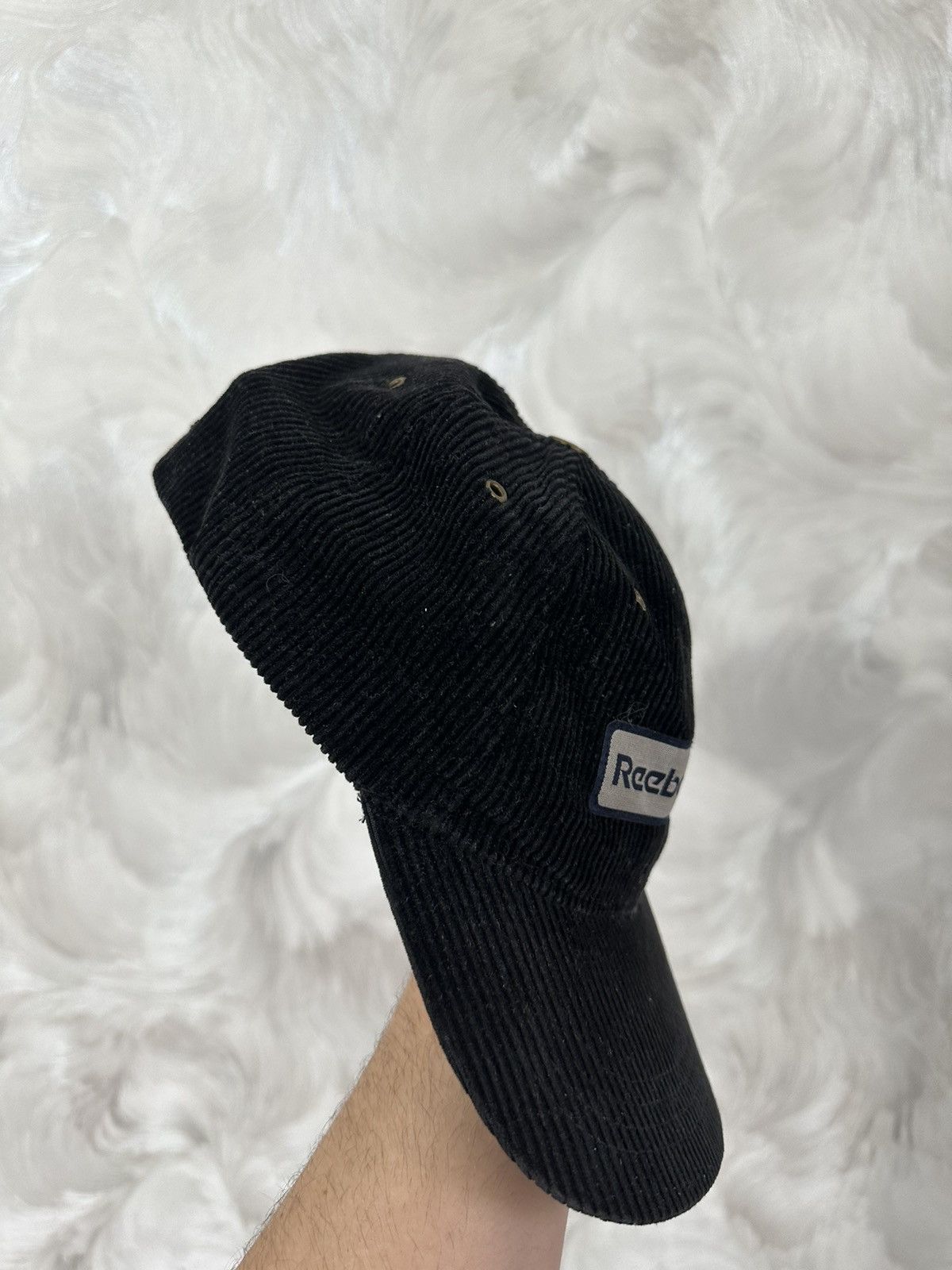 Japanese Brand × Reebok × Vintage Vintage Cap Velvet 5 Panel Reebok Size ONE SIZE - 4 Thumbnail