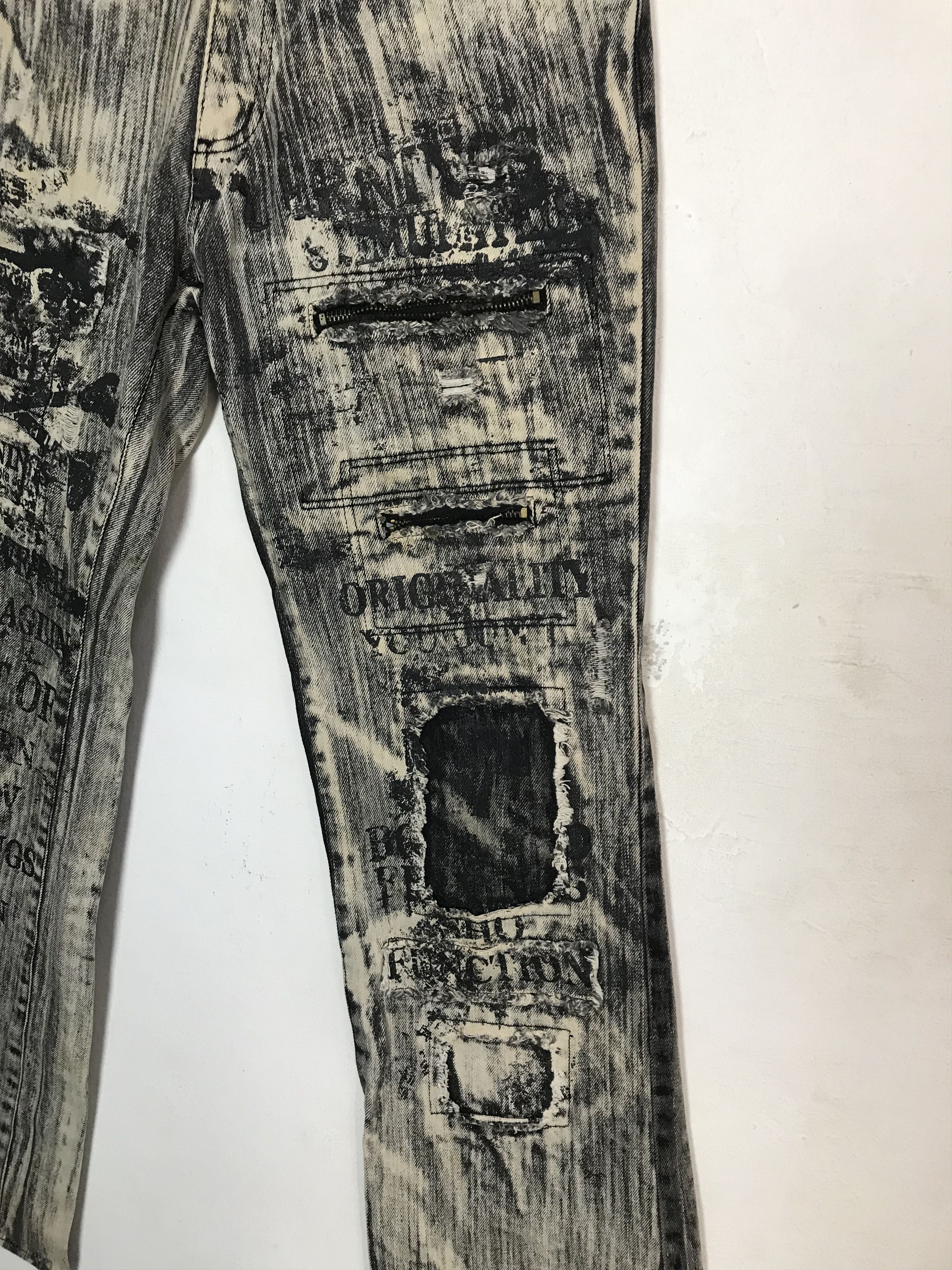Japanese Brand Japanese Brand Mudwash Jeans Gothic Thrashed Skull Size US 28 / EU 44 - 8 Thumbnail