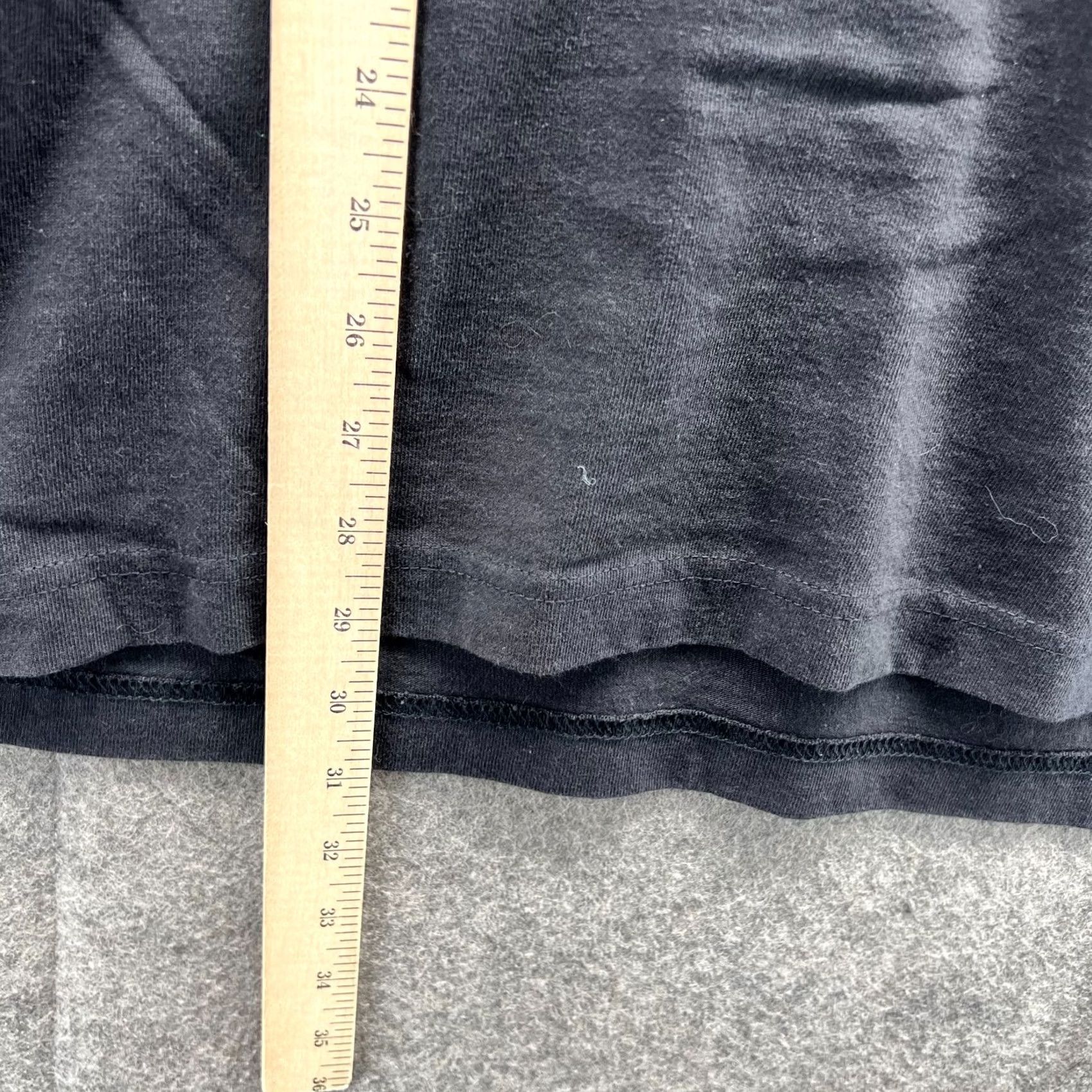 Carhartt Carhartt Shirt Mens Medium Black Long Sleeve Crewneck Pocket Logo Shirt Size US M / EU 48-50 / 2 - 5 Thumbnail