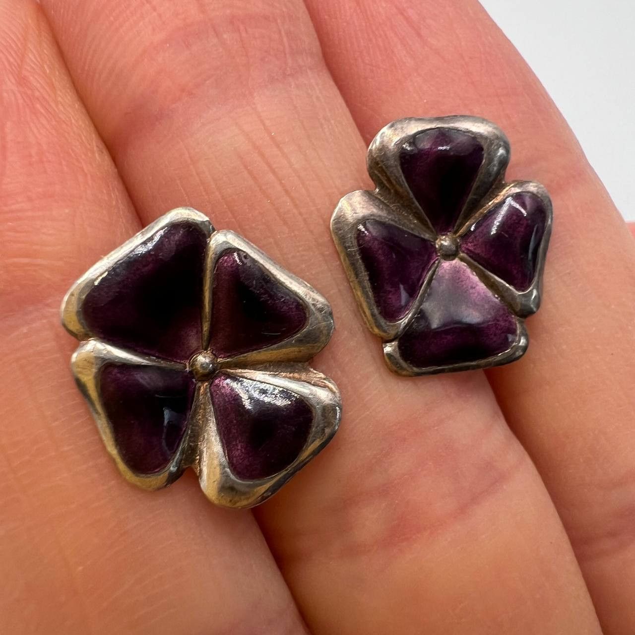 Jewelry × Vintage Vintage Earrings Violet Flower USSR Silver 916 Hot Enamel Size ONE SIZE - 4 Thumbnail