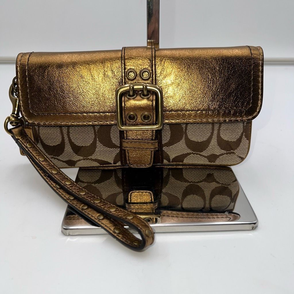 Coach COACH SPECIAL EDITION Fall 2004 Leather Signature Wristlet Bronze Buckle Size ONE SIZE - 2 Thumbnail