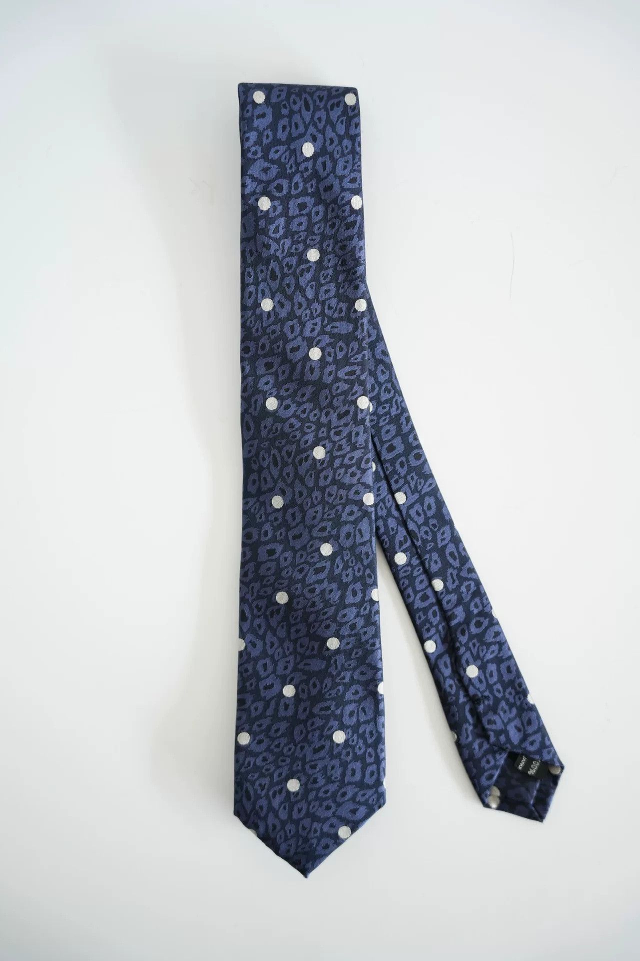 Yohji Yamamoto Yohji Yamamoto Leopard Print Silk Tie Size ONE SIZE - 1 Thumbnail