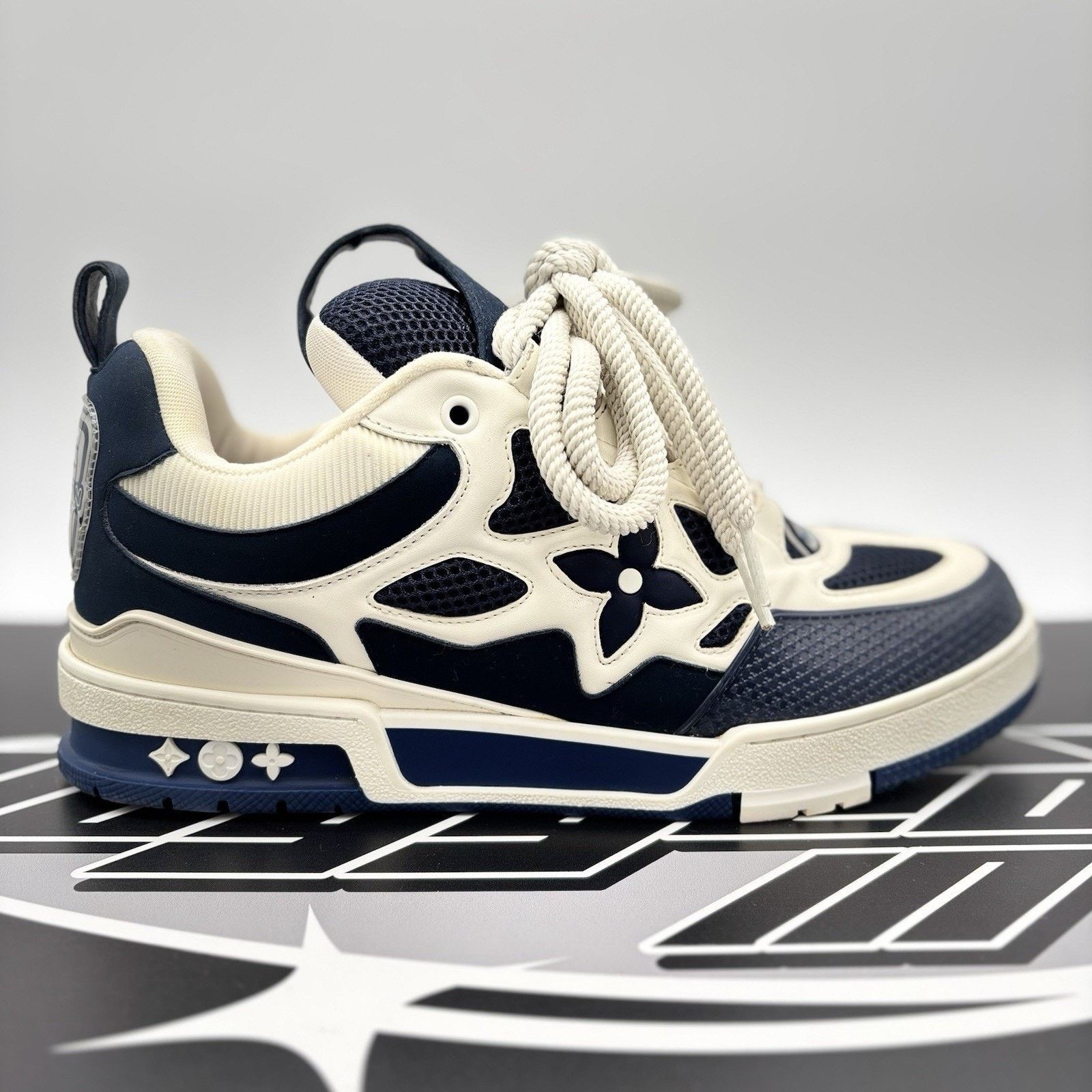 Louis Vuitton Louis Vuitton Skate ' Marine ' | GREAT CONDITION! Size US 9.5 / EU 42-43 - 2 Thumbnail