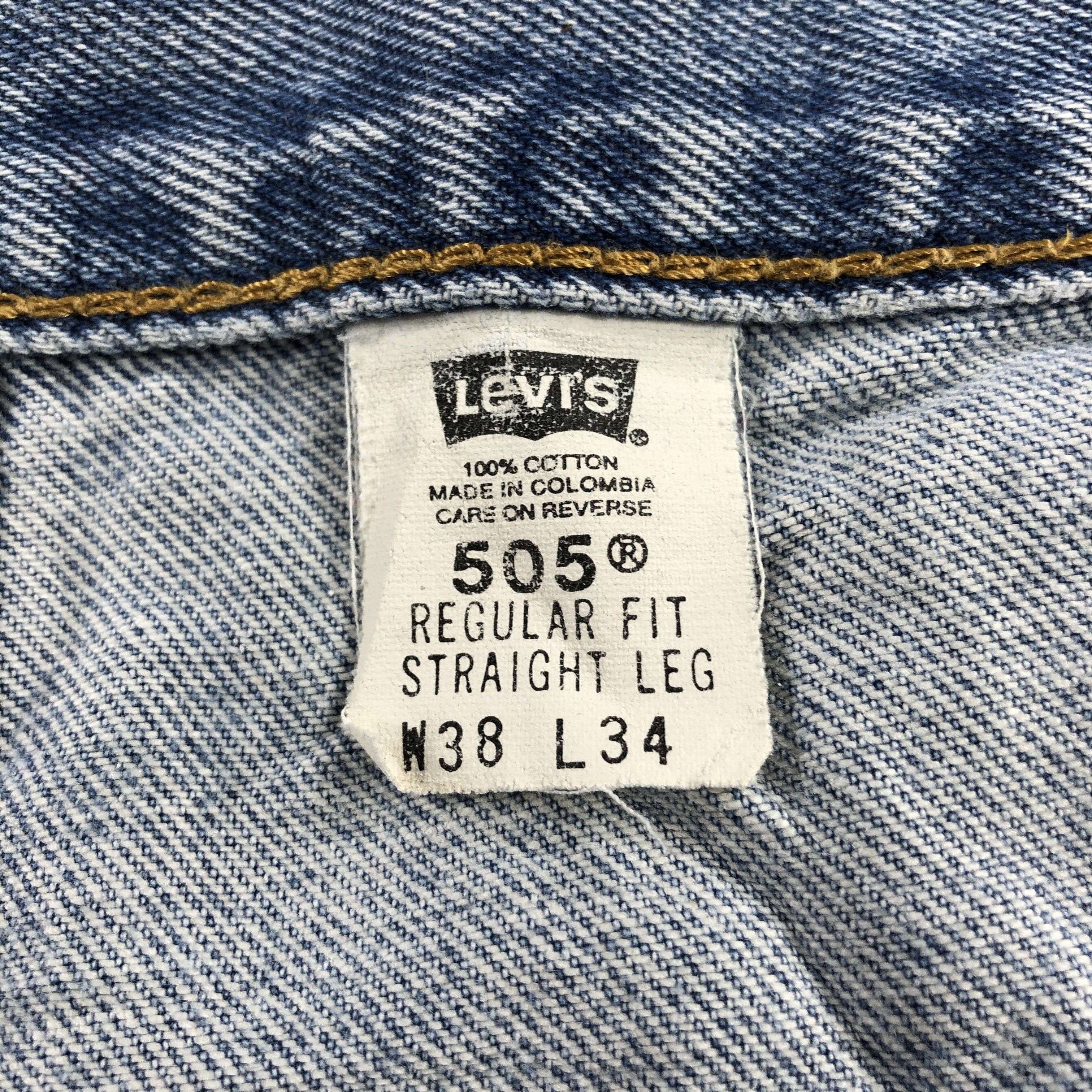 90s Vintage Light Wash Levis 505 Jeans-J2065
