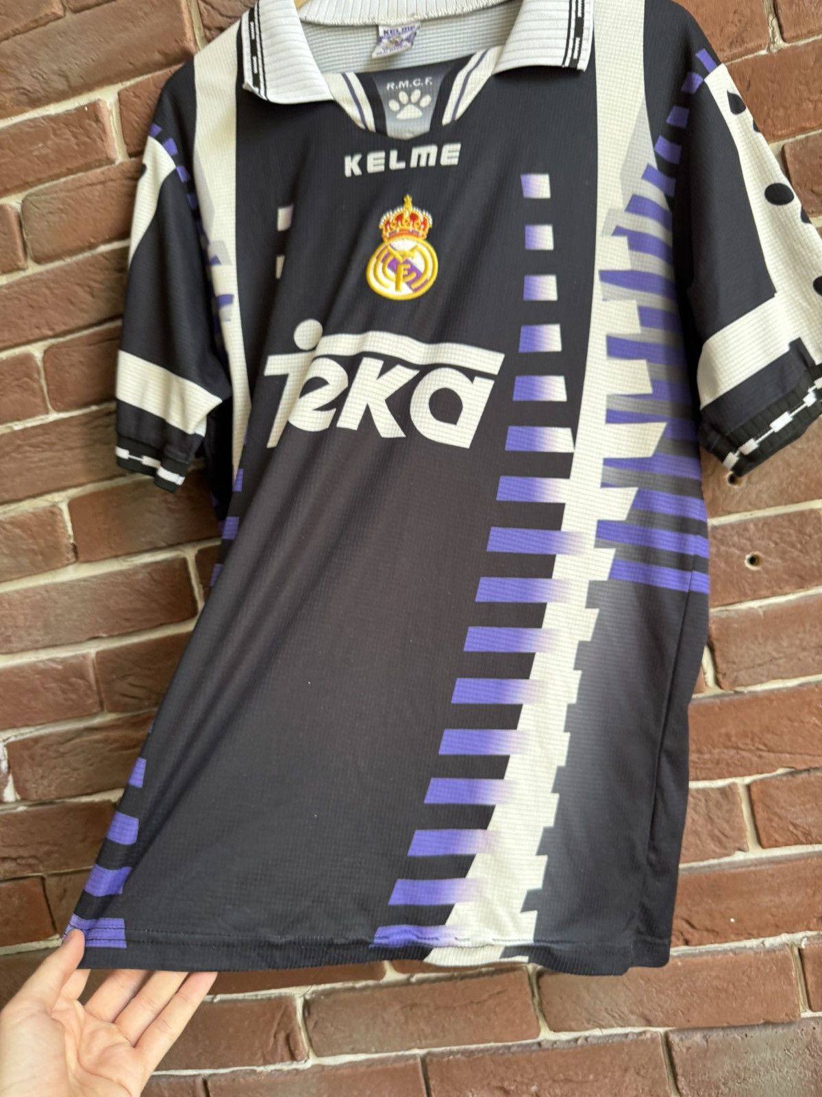 Other Rare Vintage 1997 Adidas Real Madrid Football Jersey L Size US M / EU 48-50 / 2 - 3 Thumbnail