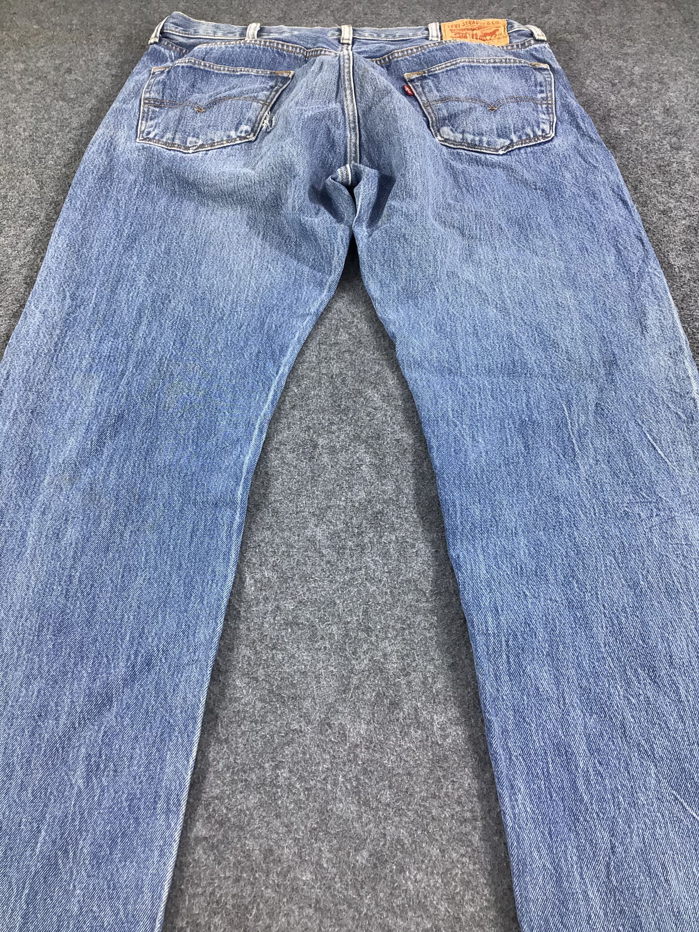 Levi's Vintage Levi's 501 Jeans Medium Wash Denim KJ181 Size US 35 - 4 Thumbnail