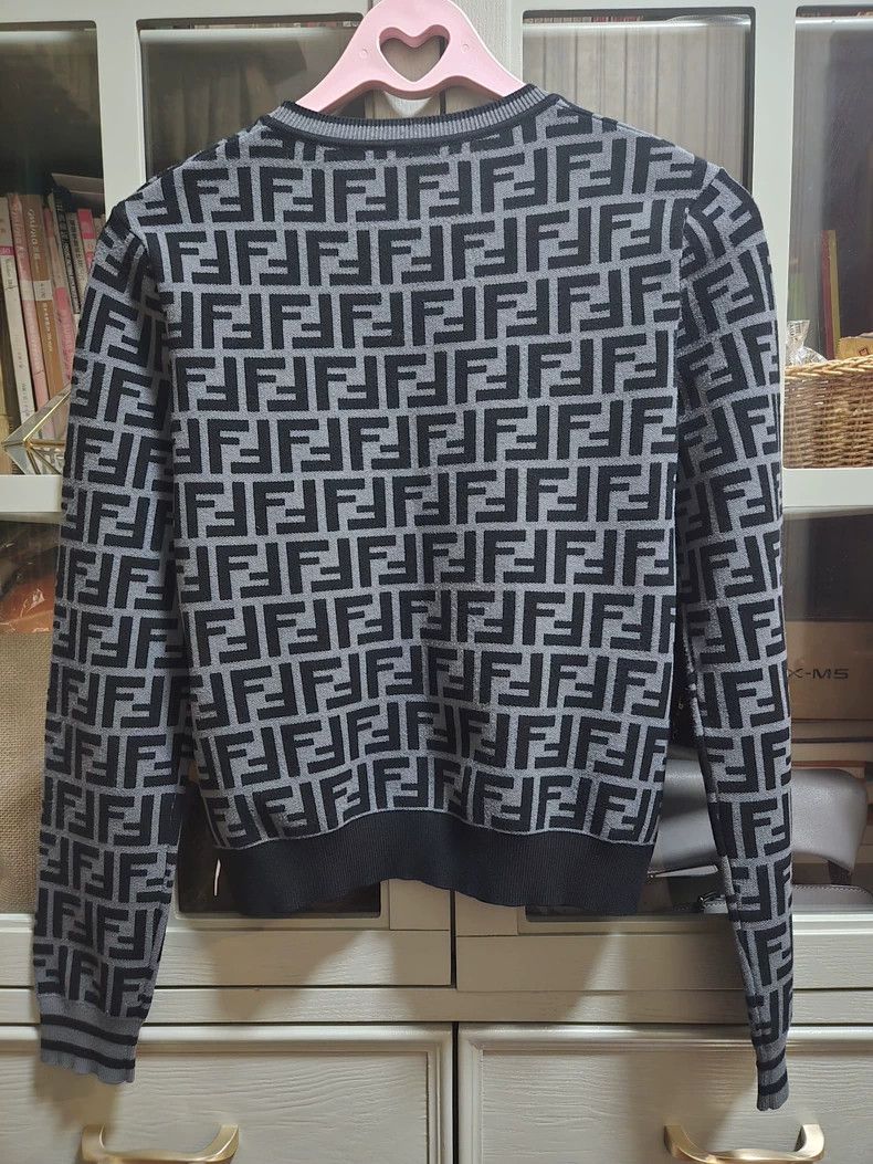 Fendi Fendi size 38 Full-print knitwear Size US XXS / EU 40 - 2 Thumbnail