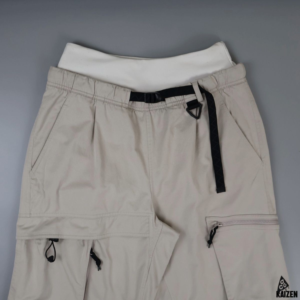 Nike ACG NIKE ACG - CARGO WOVEN PANTS "MOON PARTICLE" Size US 36 / EU 52 - 4 Thumbnail