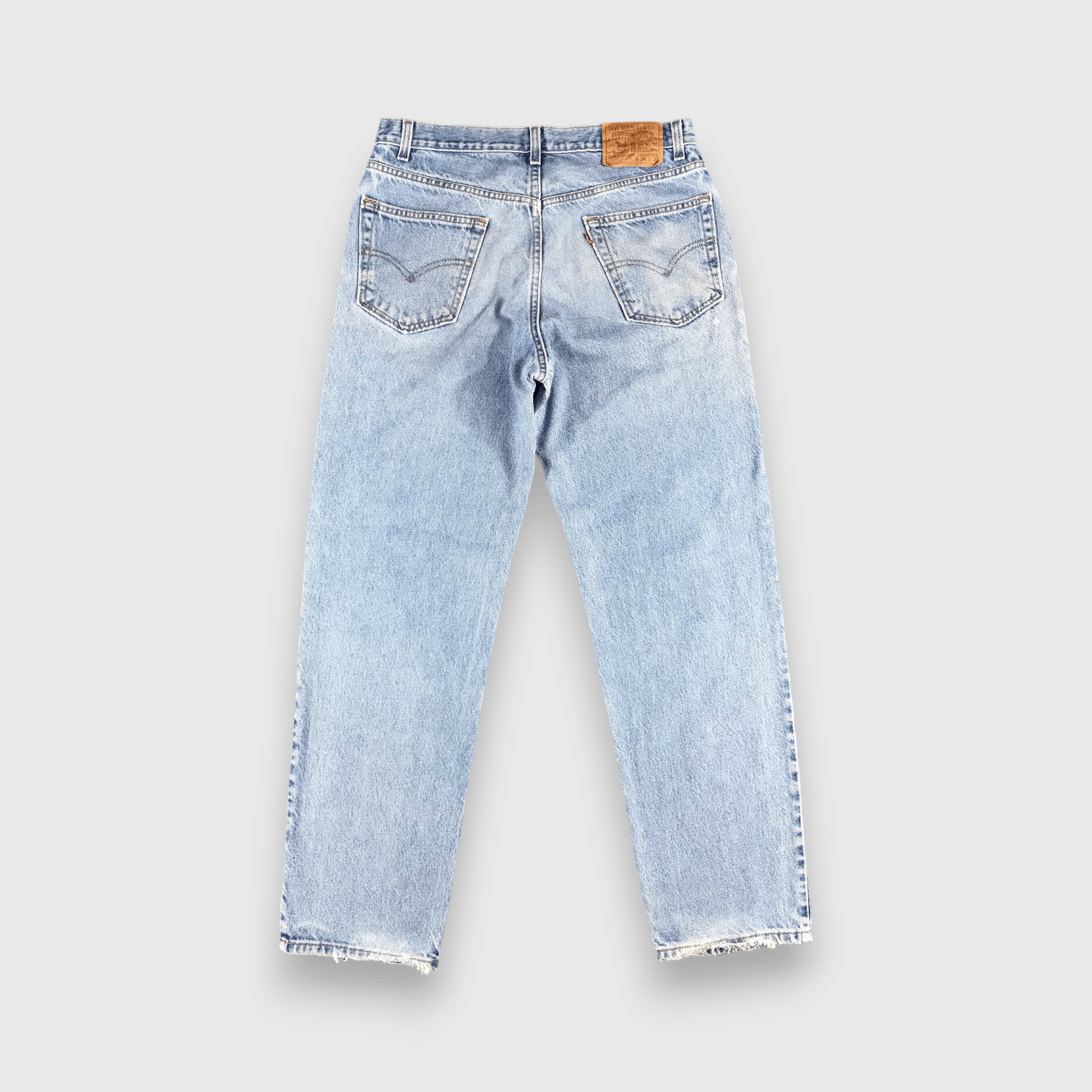 Levi's 90s Vintage Light Wash Levis Jeans-J2000 Size US 34 / EU 50 - 2 Thumbnail