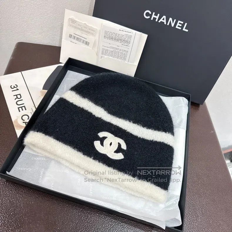 Chanel Chanel 24k black and white panda colour cold hat Size ONE SIZE - 1 Thumbnail