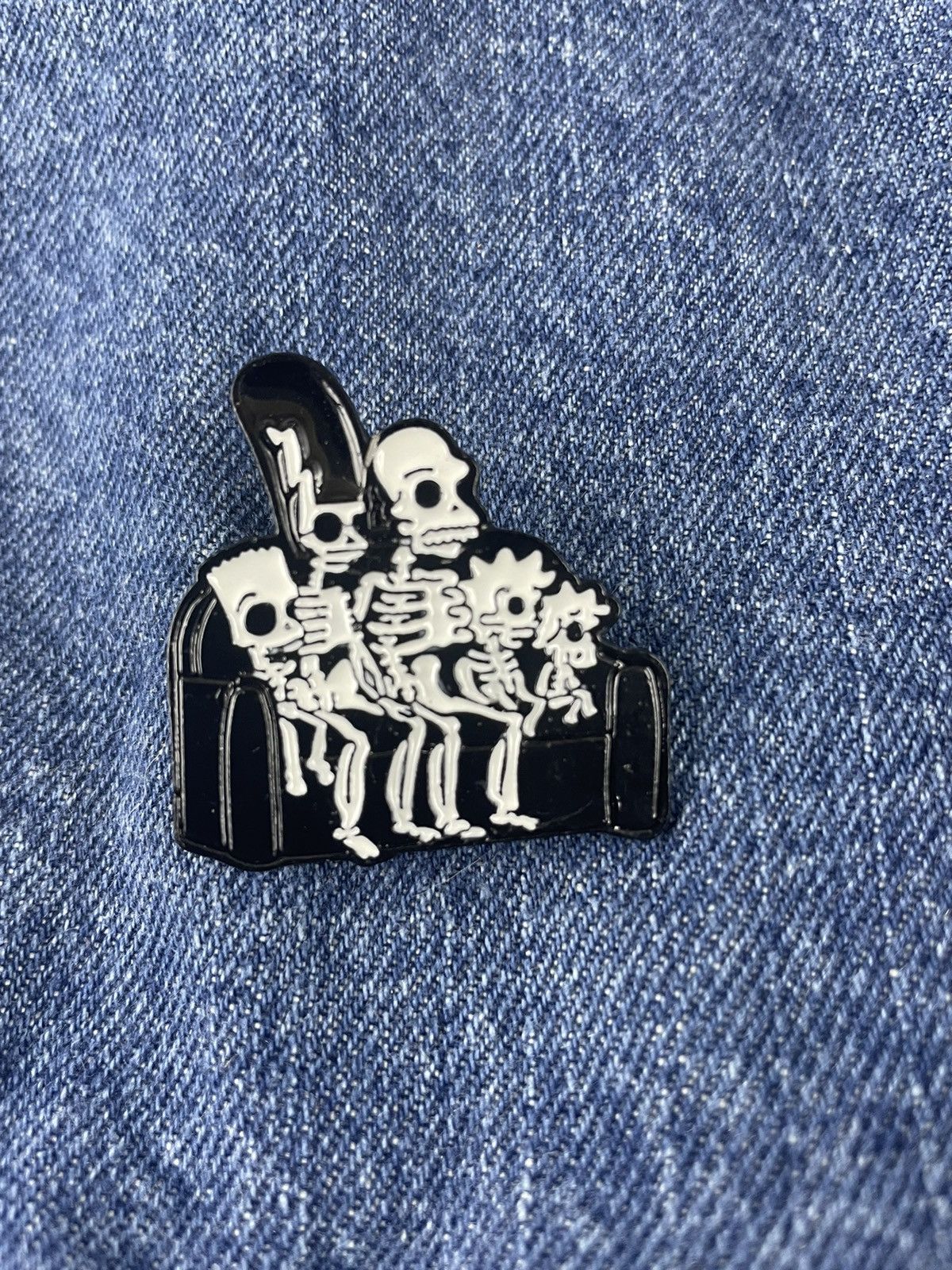 Other Simpsons Enamel Pin Size ONE SIZE - 1 Thumbnail