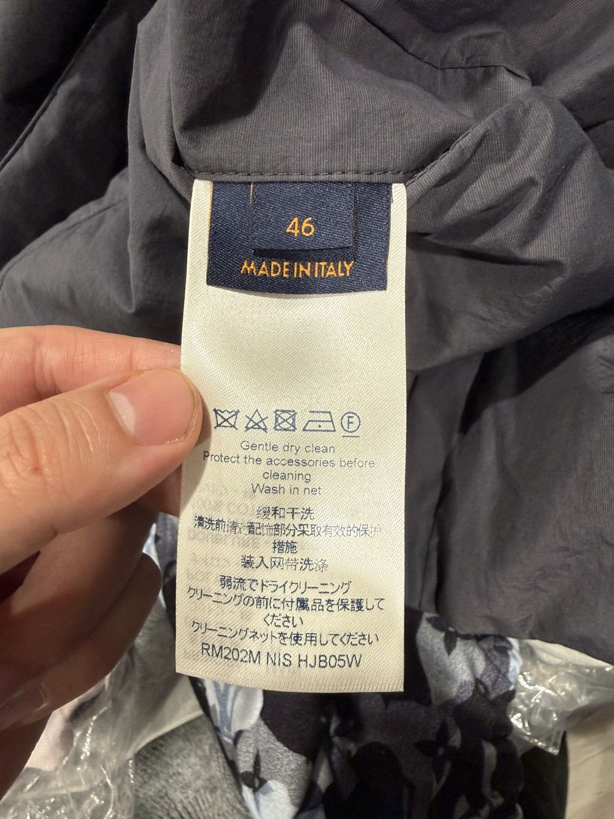 Louis Vuitton Louis Vuitton Grey Camo Reversible Monogram Jacket Size US S / EU 44-46 / 1 - 8 Thumbnail