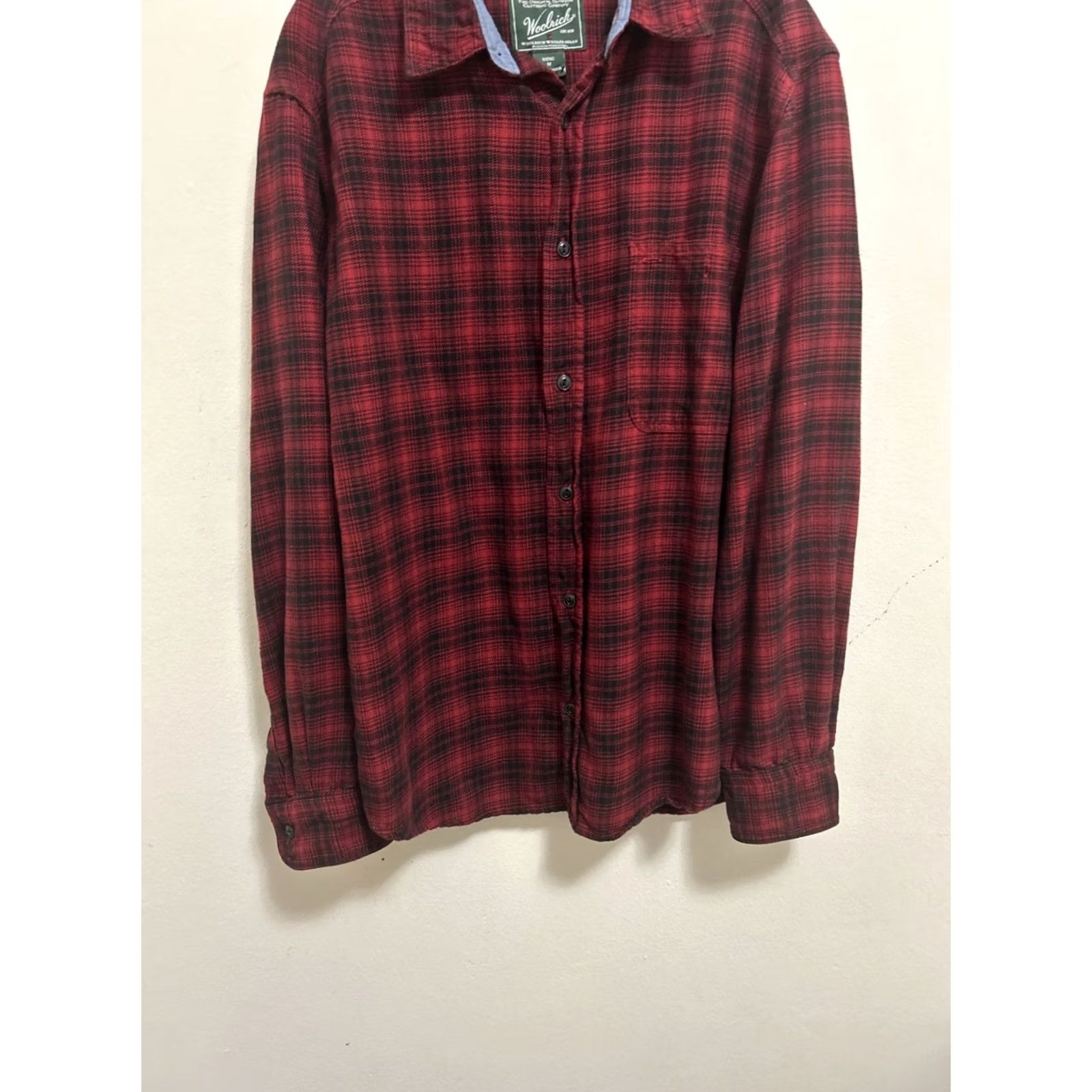 Vintage VINTAGE Woolrich Mens Flannel Plaid Button-Up Shirt M Red Outdoor Vintage Woolrich Plaid Button-Up Shirt Mens Regular Fit Casual Autumn Winter Men Size US M / EU 48-50 / 2 - 5 Thumbnail