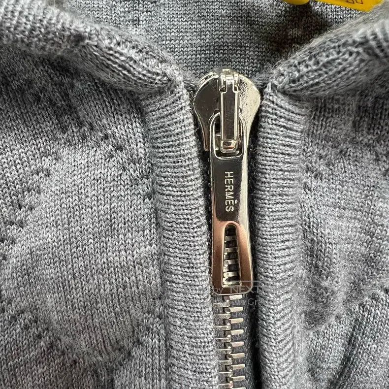 Hermes Hermes Grey H Logo Diamond Quilted Hooded Jacket Size XS / US 0-2 / IT 36-38 - 4 Thumbnail