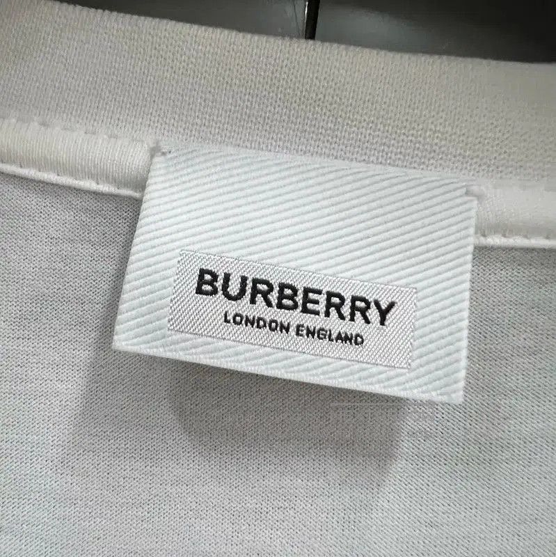 Burberry Burberry Men's Short Sleeve White Cotton T. Size US XS / EU 42 / 0 - 2 Thumbnail