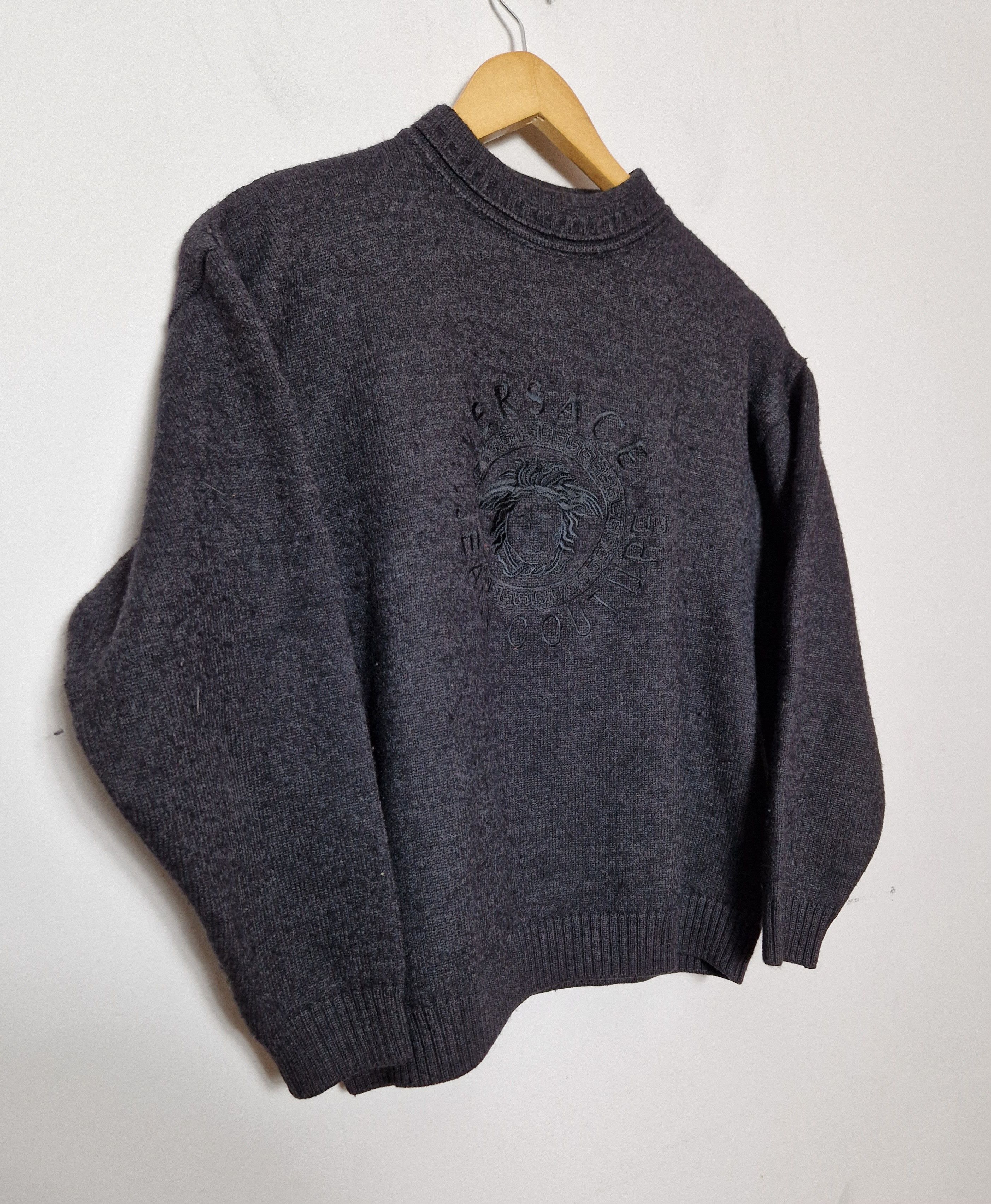 Versace Versace big medusa logo sweater Size L / US 10 / IT 46 - 3 Thumbnail