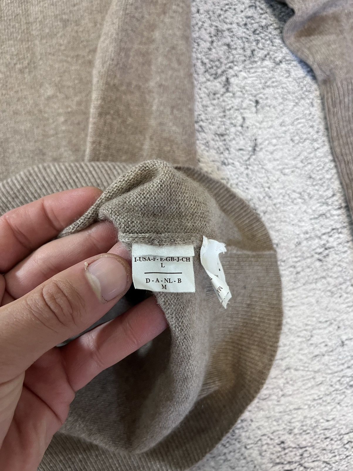 Brunello Cucinelli Brunello Cucinelli Cashmere Sweater V-neck Jumper RRP900$ Size L / US 10 / IT 46 - 8 Thumbnail