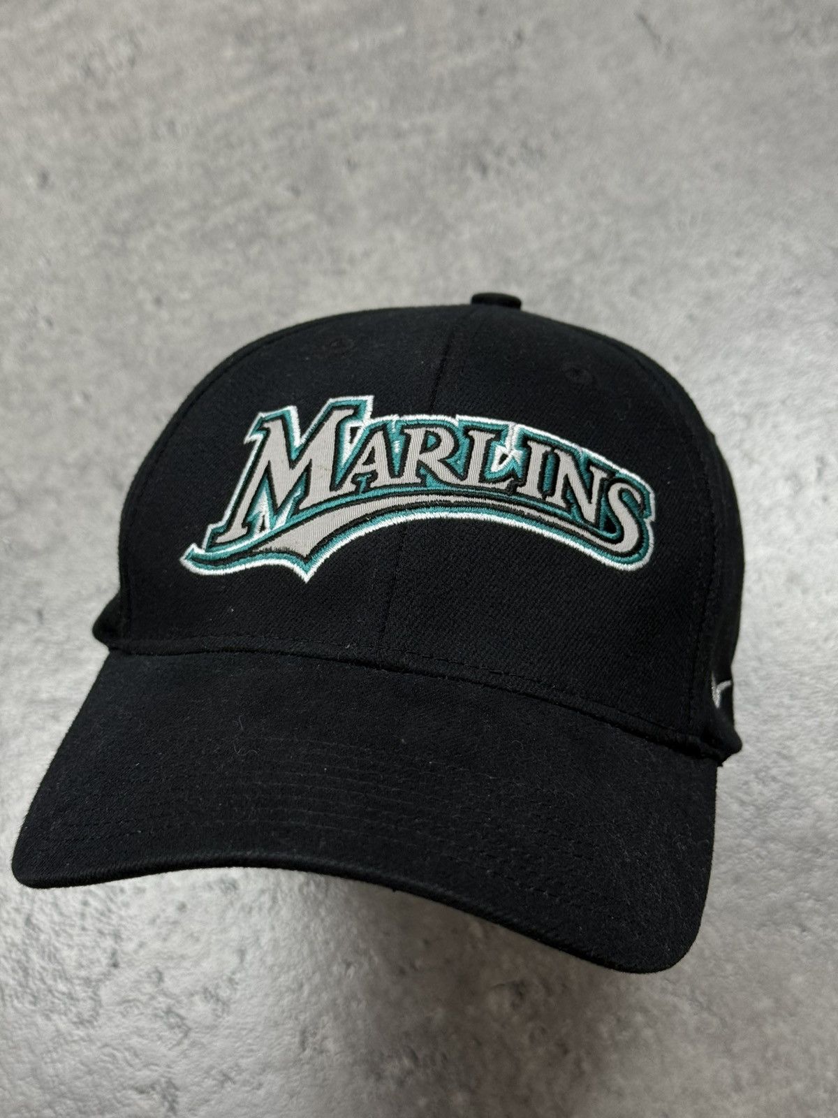 Nike Vintage Nike x NFL Marlins Cap Streetwear Sport Style 00s Size ONE SIZE - 2 Thumbnail