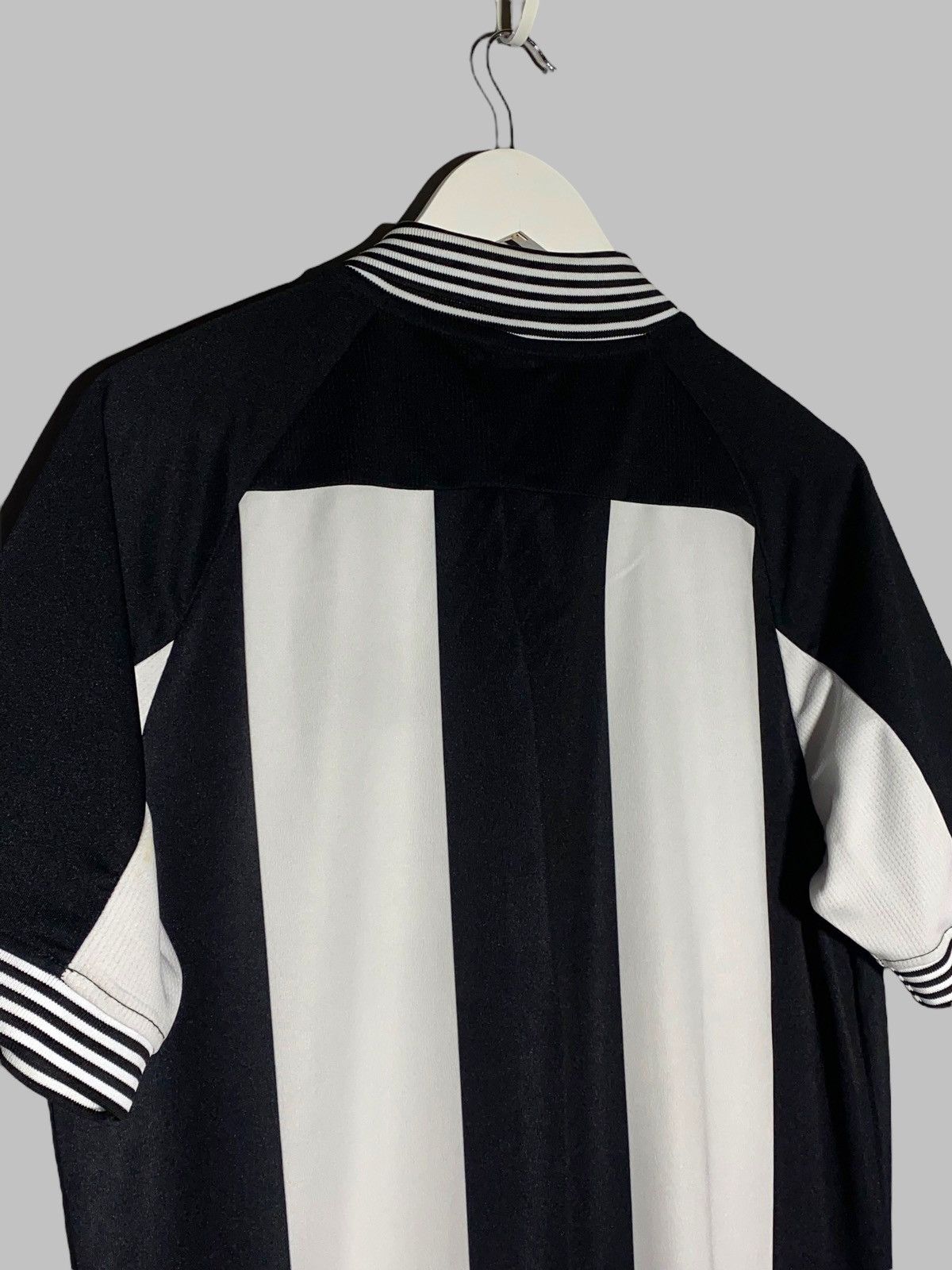 Other Castore Newcastle United 2020/21 Special Edition Jersey Size US L / EU 52-54 / 3 - 9 Thumbnail