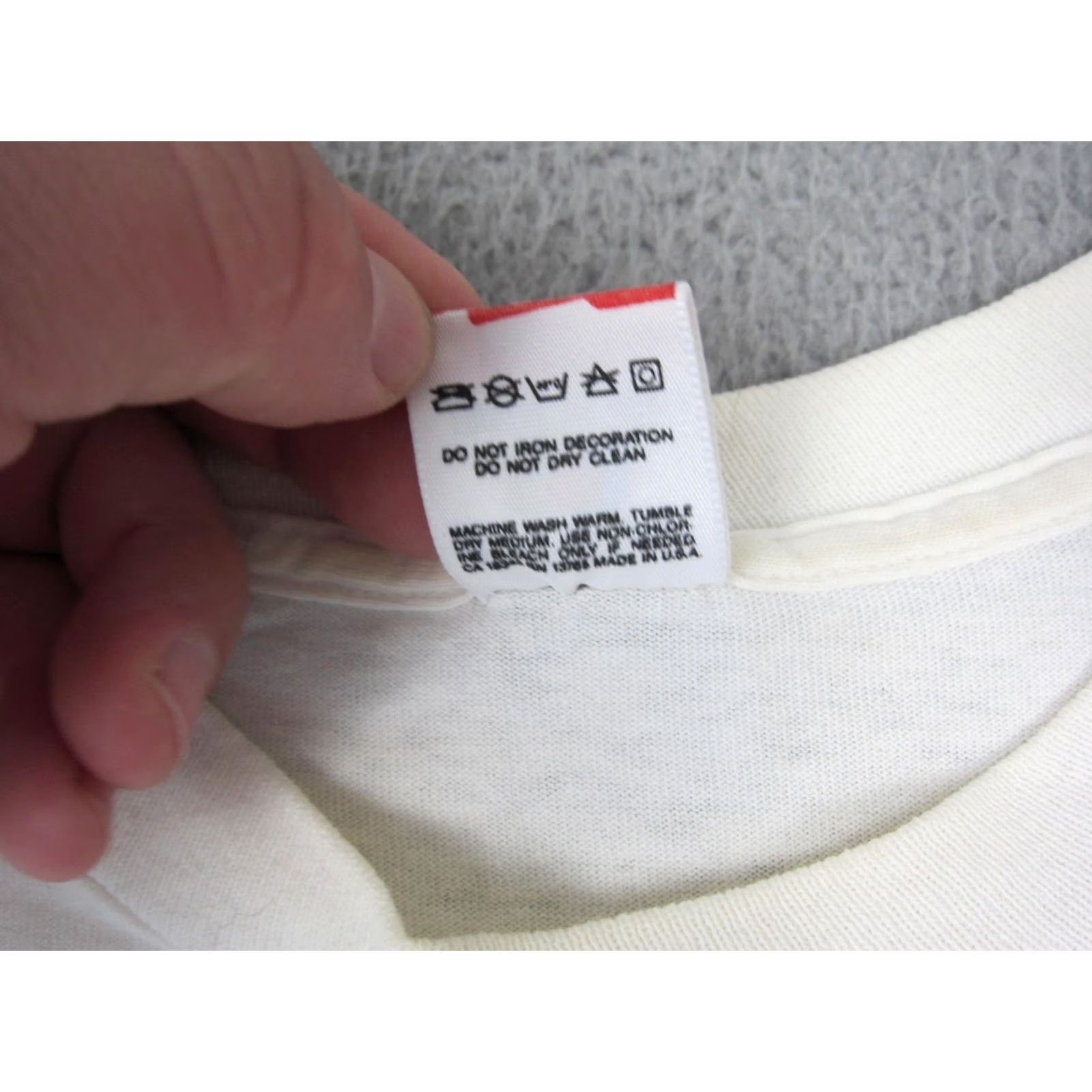 Fruit Of The Loom VINTAGE Fruit of the Loom Shirt Mens Extra Large White Worlds Largest Triathlon 90s Size US XL / EU 56 / 4 - 7 Thumbnail