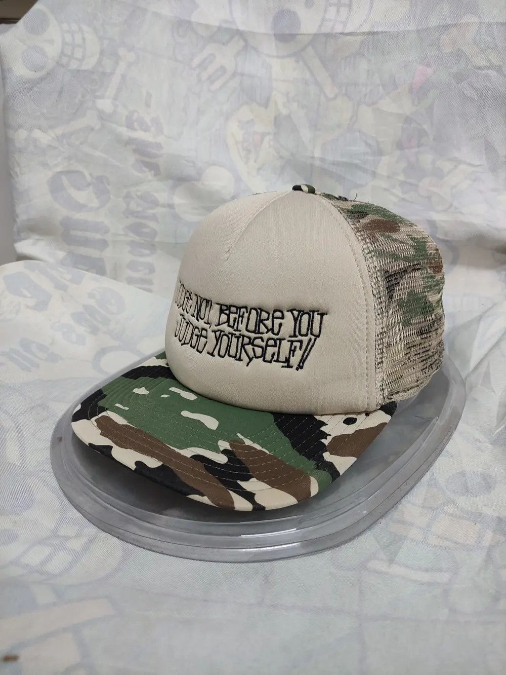 Stussy STUSSY "JUDGE NOT, BEFORE YOU JUDGE YOURSELF!" TRUCKER CAP Size ONE SIZE - 10 Thumbnail