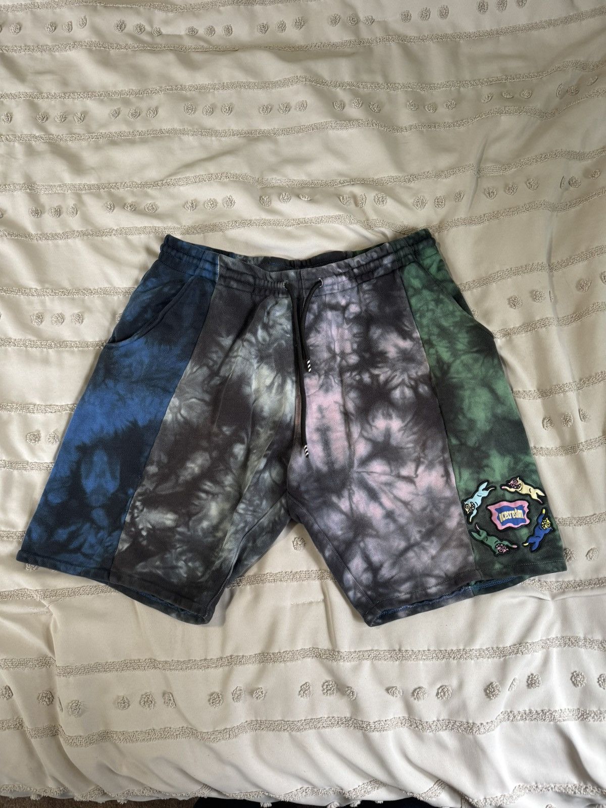 Icecream ICECREAM RUNNING DOG TYE DYE SHORTS- LARGE Size US 32 / EU 48 - 1 Thumbnail