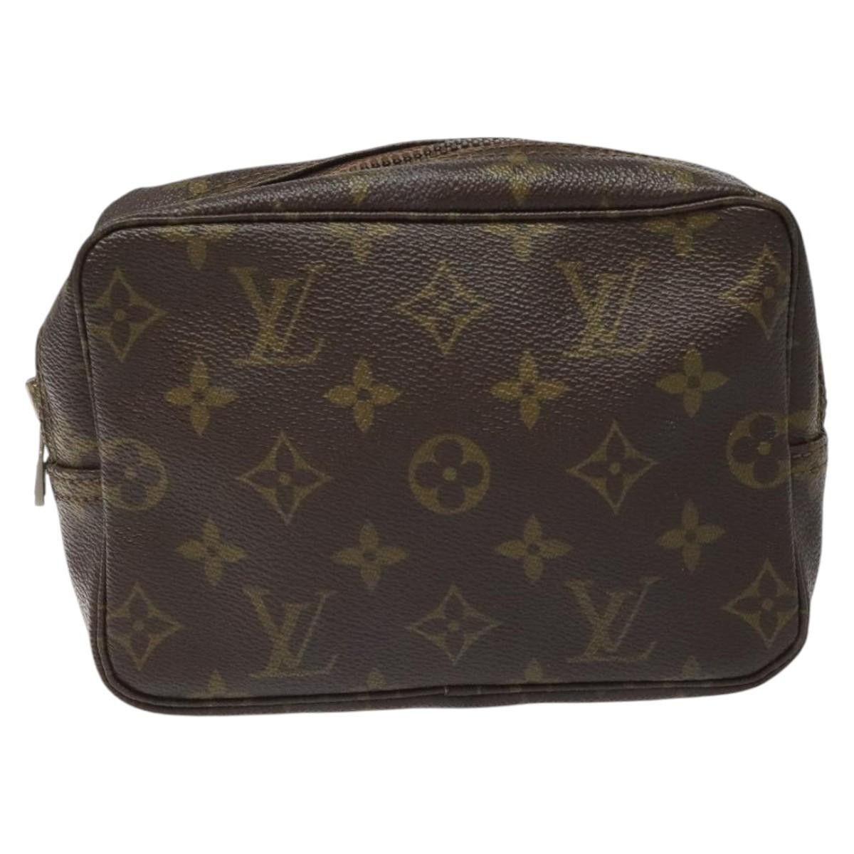 Louis Vuitton Louis Vuitton Trousse de Toilette 18 clutch Size ONE SIZE - 1 Thumbnail