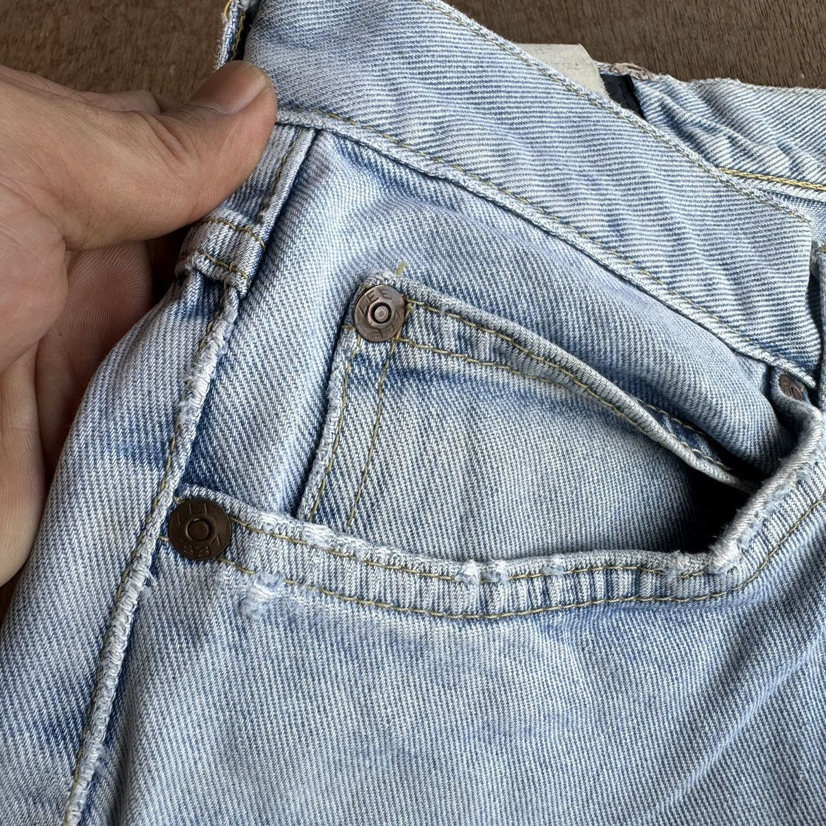 Lee VINTAGE LEE RIDERS JEANS LIGHTWASH DISTRESSED DENIM PANTS Size US 28 / EU 44 - 8 Thumbnail