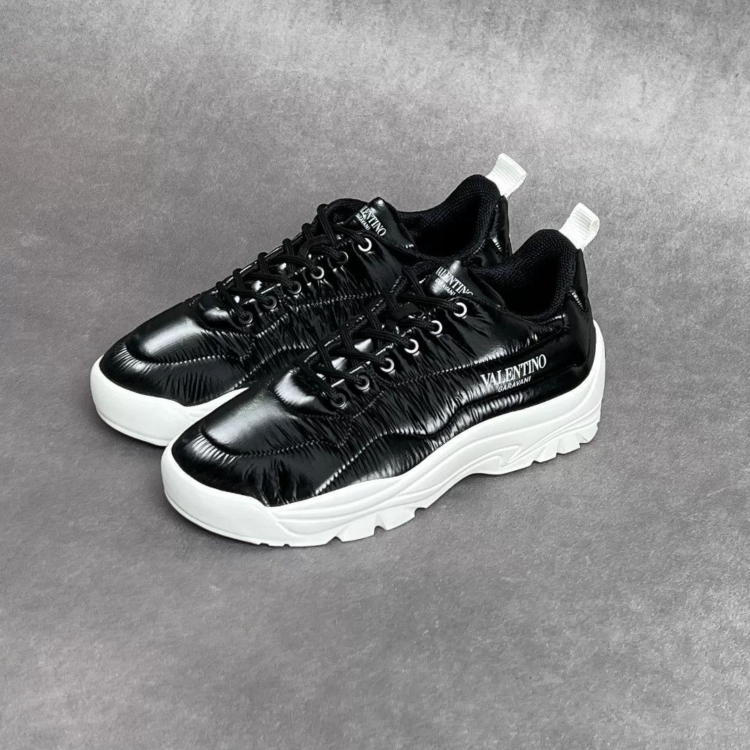 Valentino Valentino Casual Black Lowtop Sneakers 10 Men Size US 10 / EU 43 - 1 Thumbnail